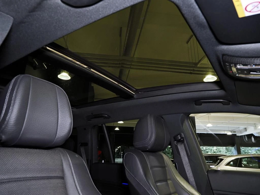 Mercedes-Benz-GLS 450-image-14