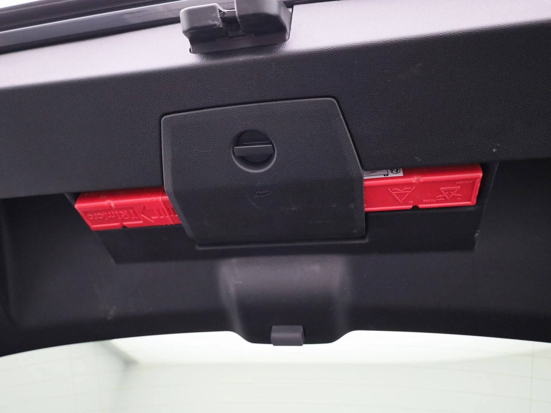 Volkswagen-Polo-image-11