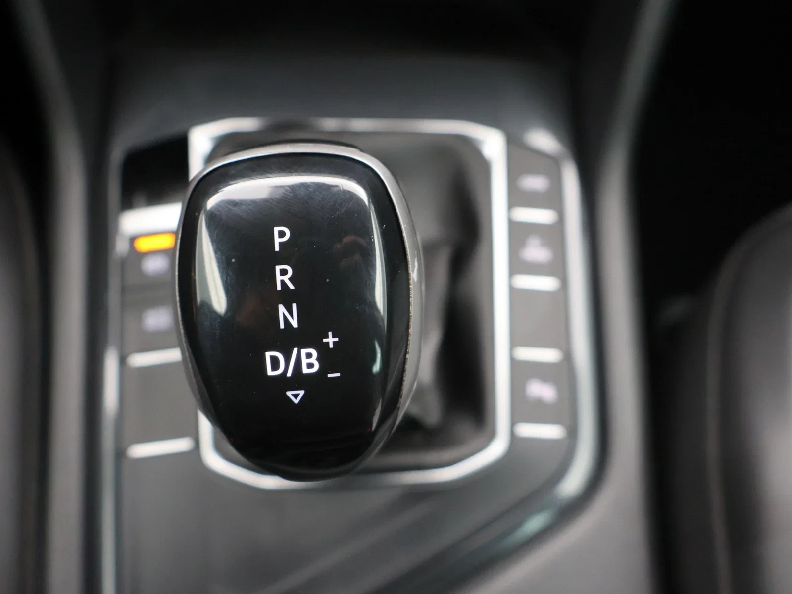 Volkswagen Tiguan eHybrid (PHEV) Tiguan Life Business 1.4TSI eHybrid PHEV 204PK *AUTOMAAT*TREKHAAK*LEDER*CAMERA*PDC*ACC*VIRTUAL COCKP