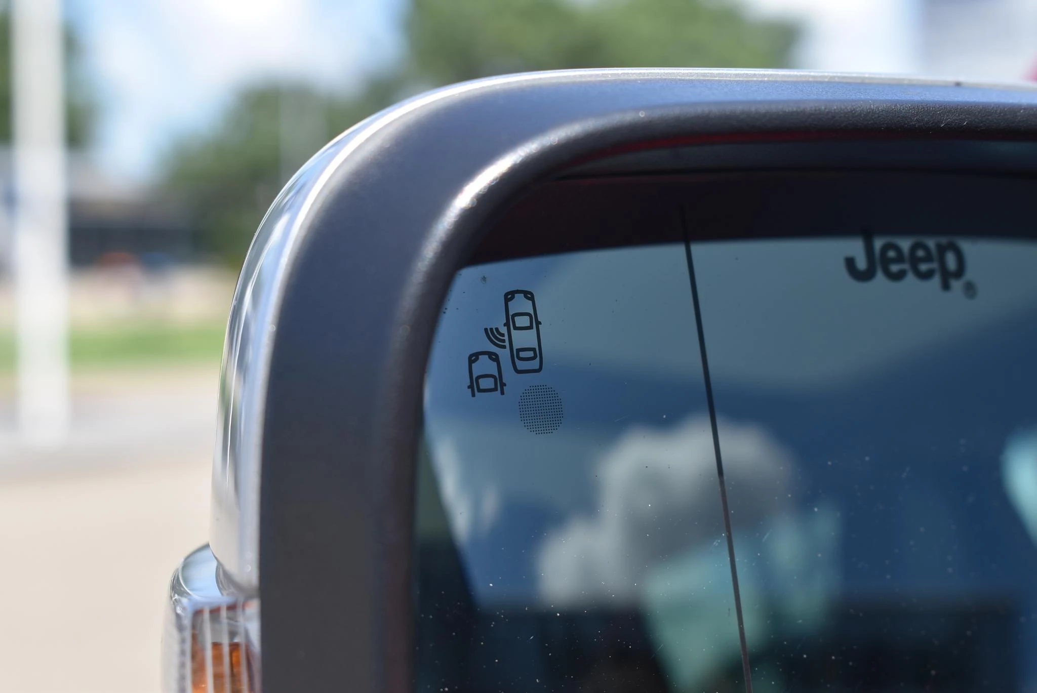 Jeep-Renegade-image-12