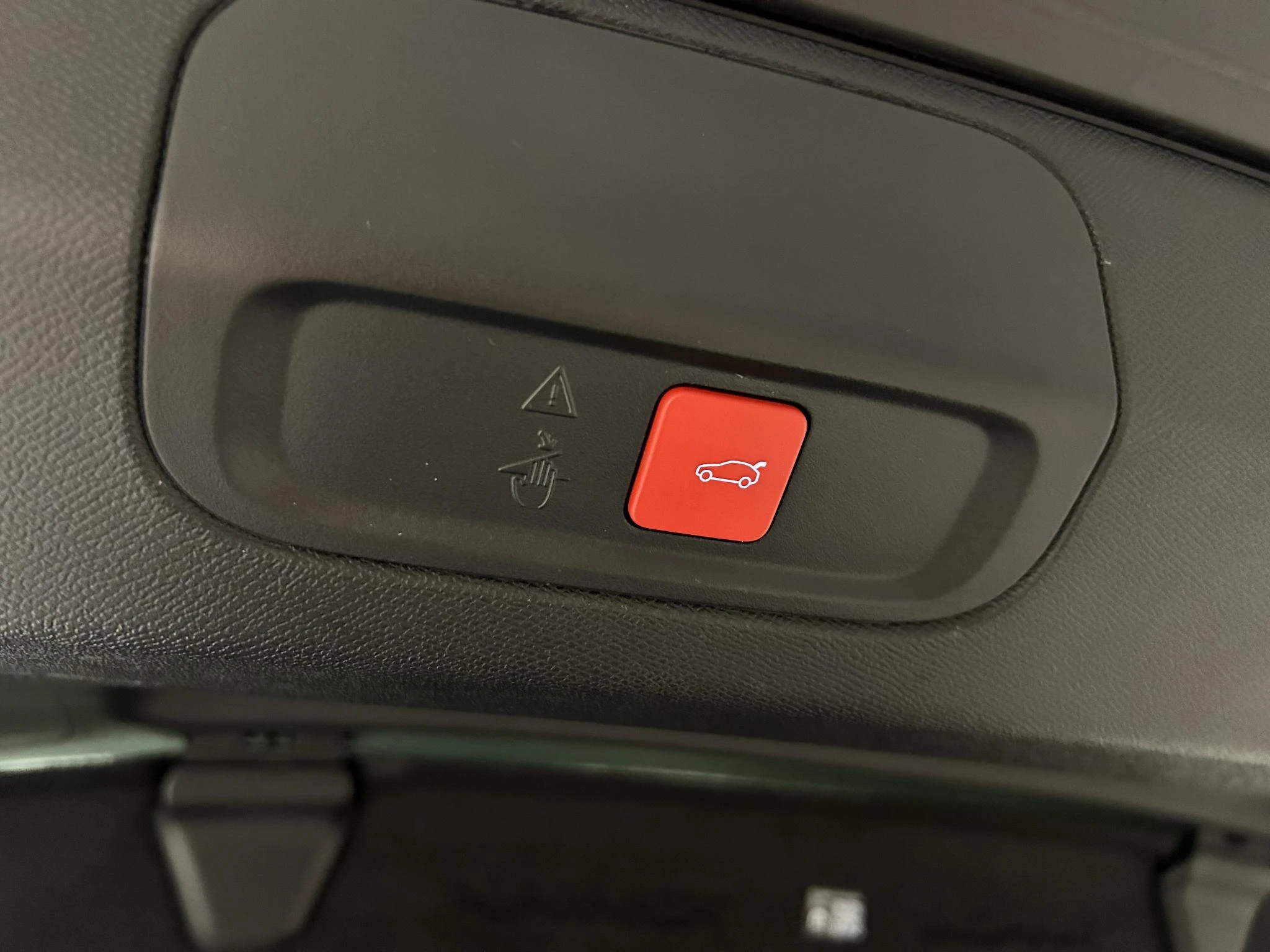 Peugeot-408-image-26
