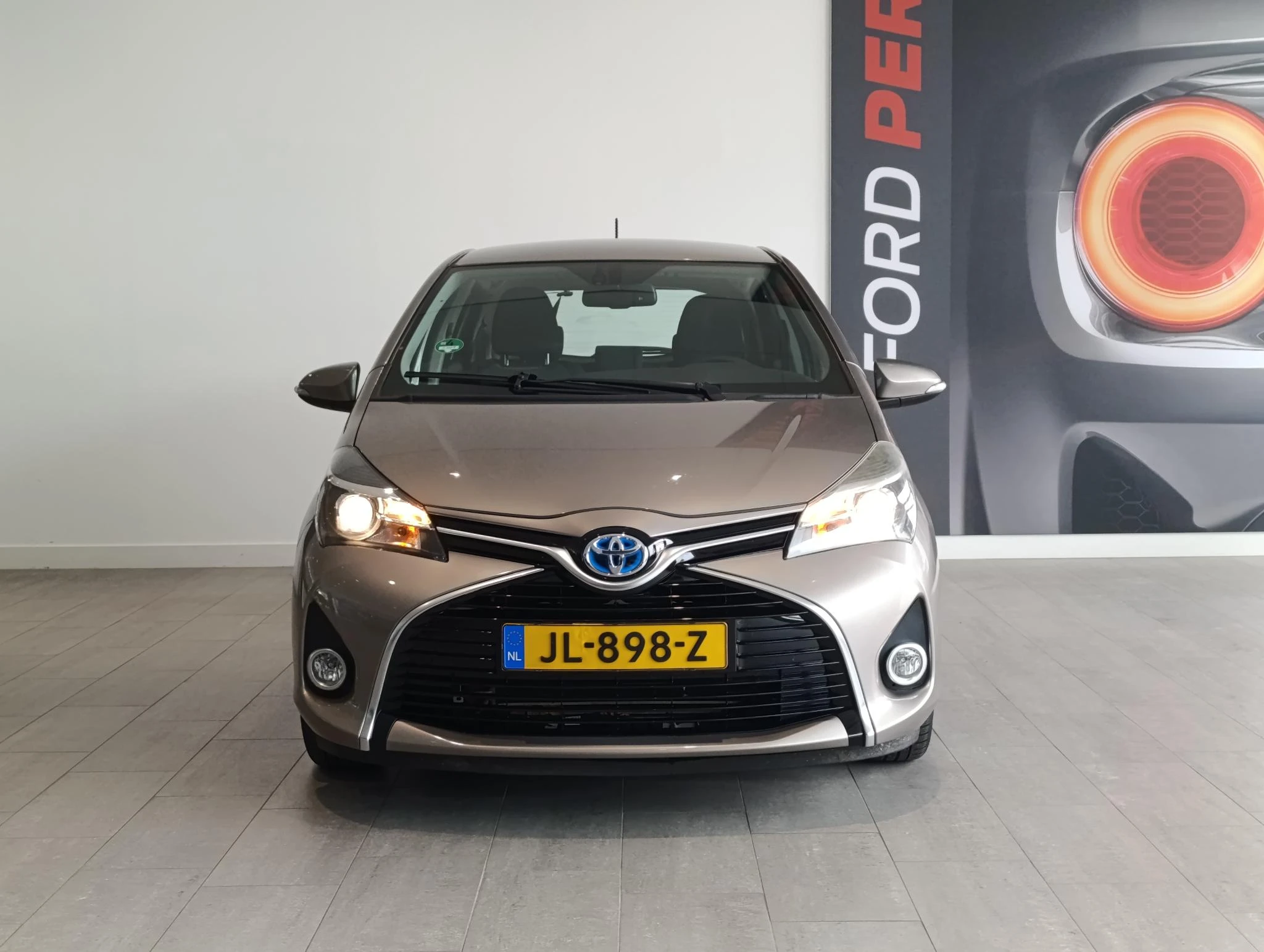 Toyota-Yaris-image-1