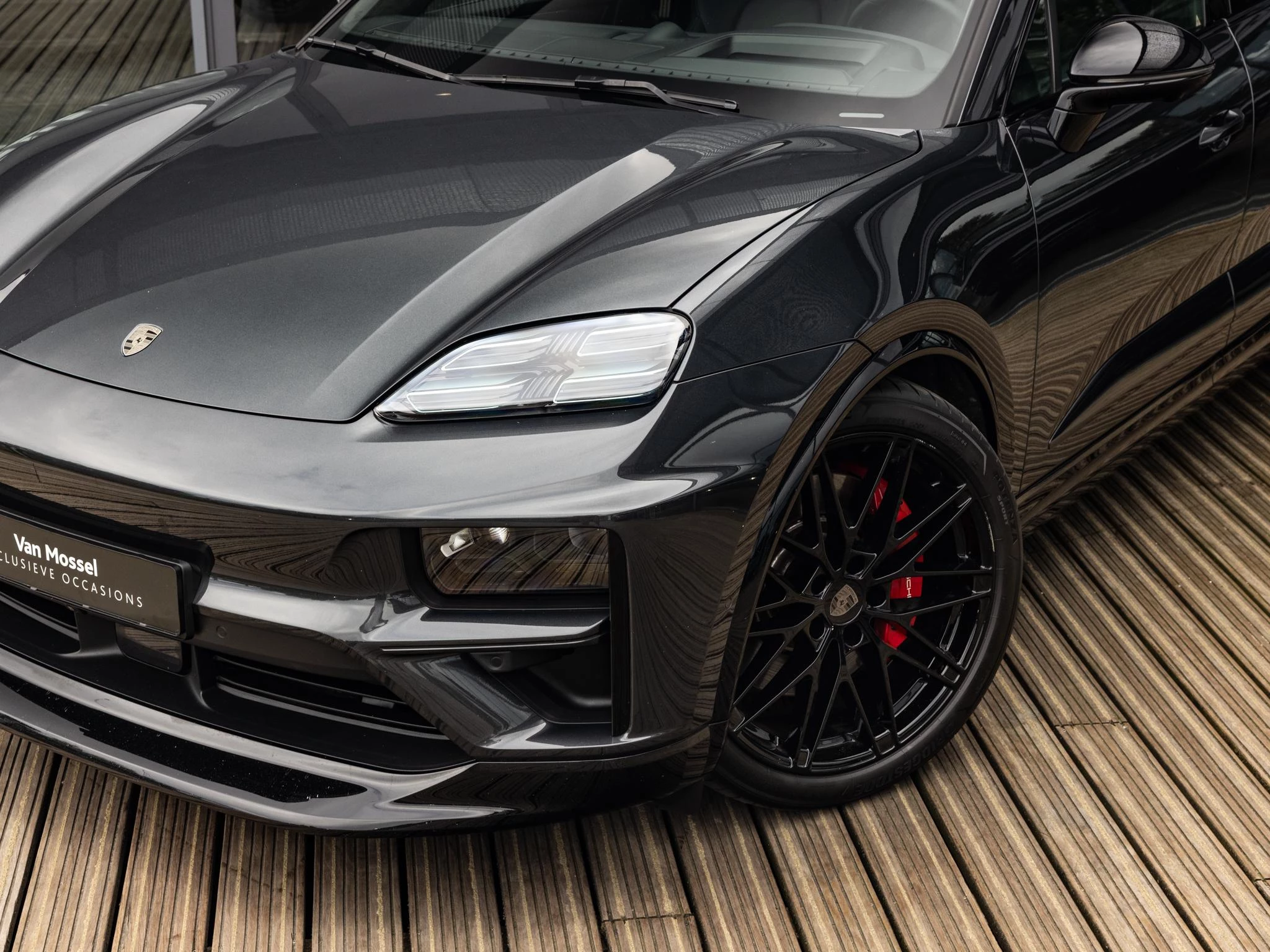 Porsche Macan Turbo 100 kWh