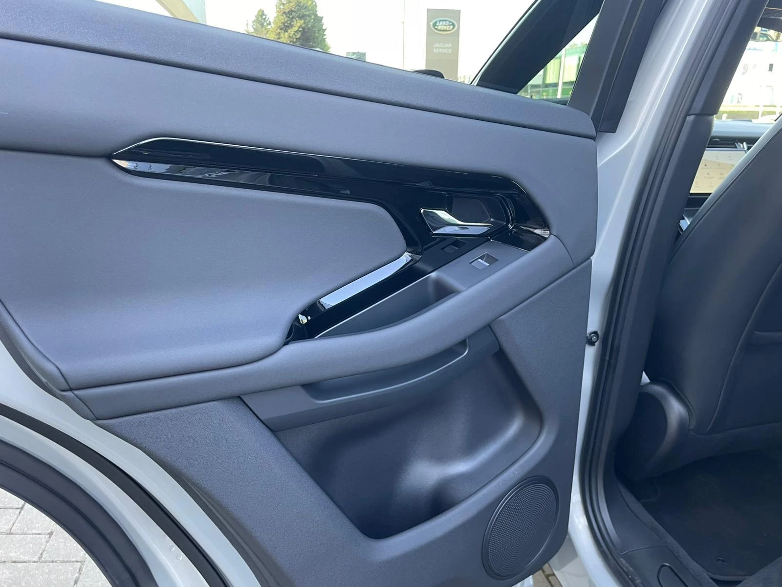 Land Rover Range Rover Evoque P160 S FWD Auto. 26.5MY