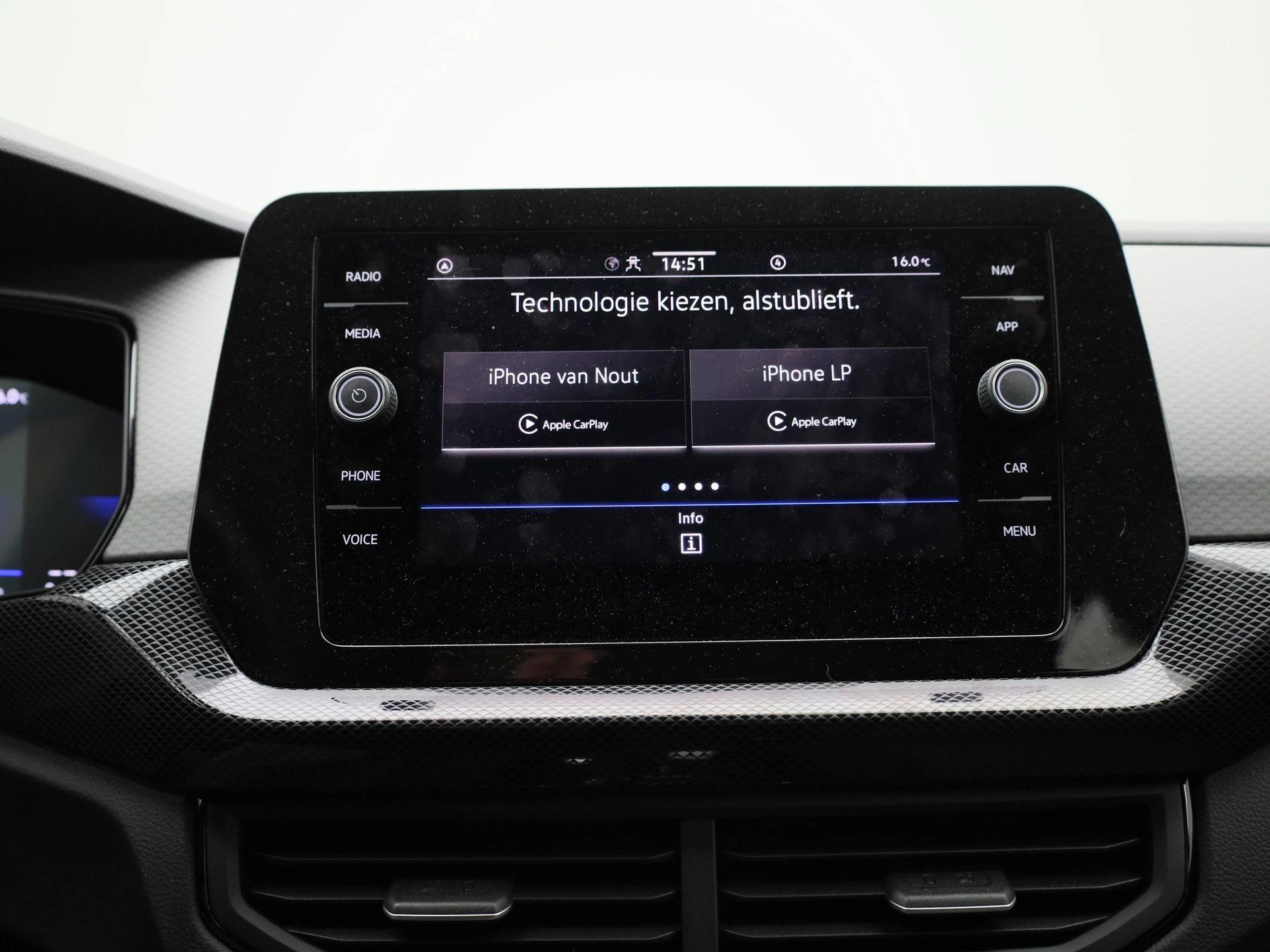 Volkswagen-T-Cross-image-20