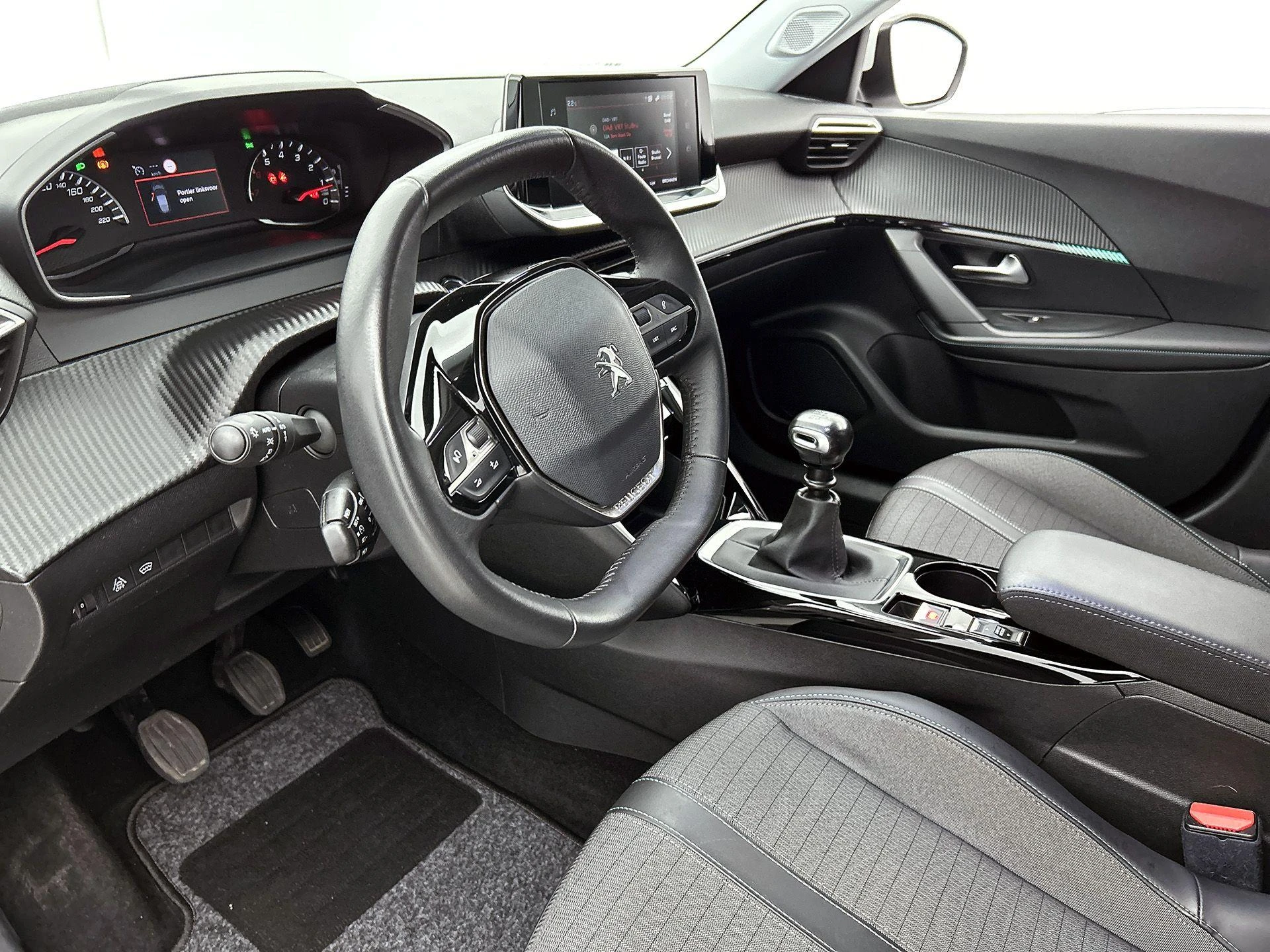 Peugeot-2008-image-21