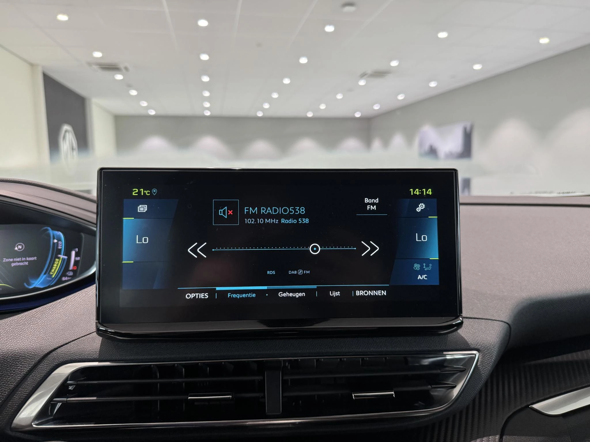 Peugeot-3008-image-16