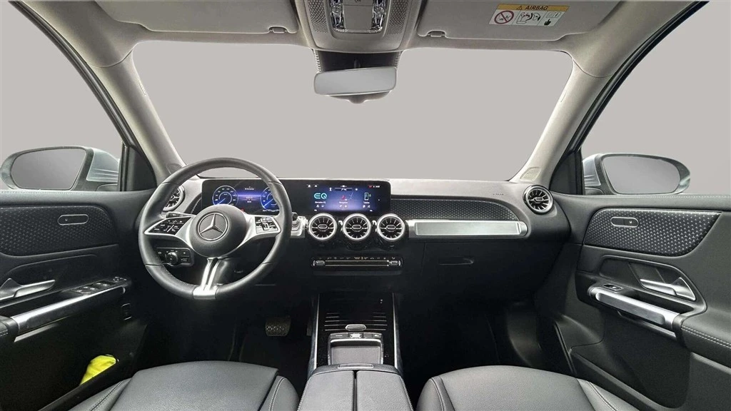 Mercedes-Benz-EQB-image-12