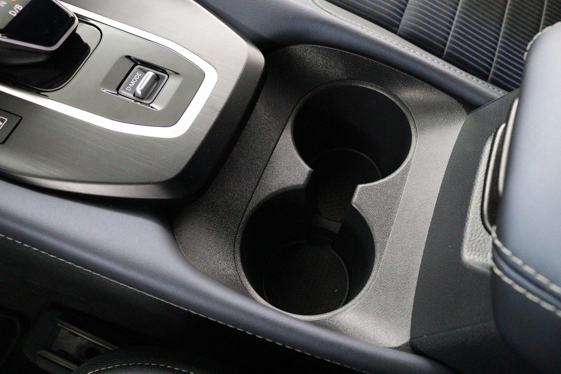 Nissan-QASHQAI-image-56