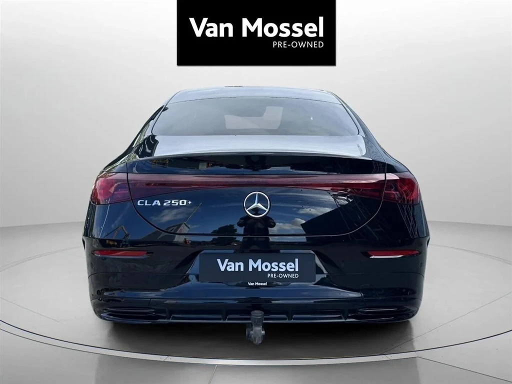 Mercedes-Benz-CLA-image-5