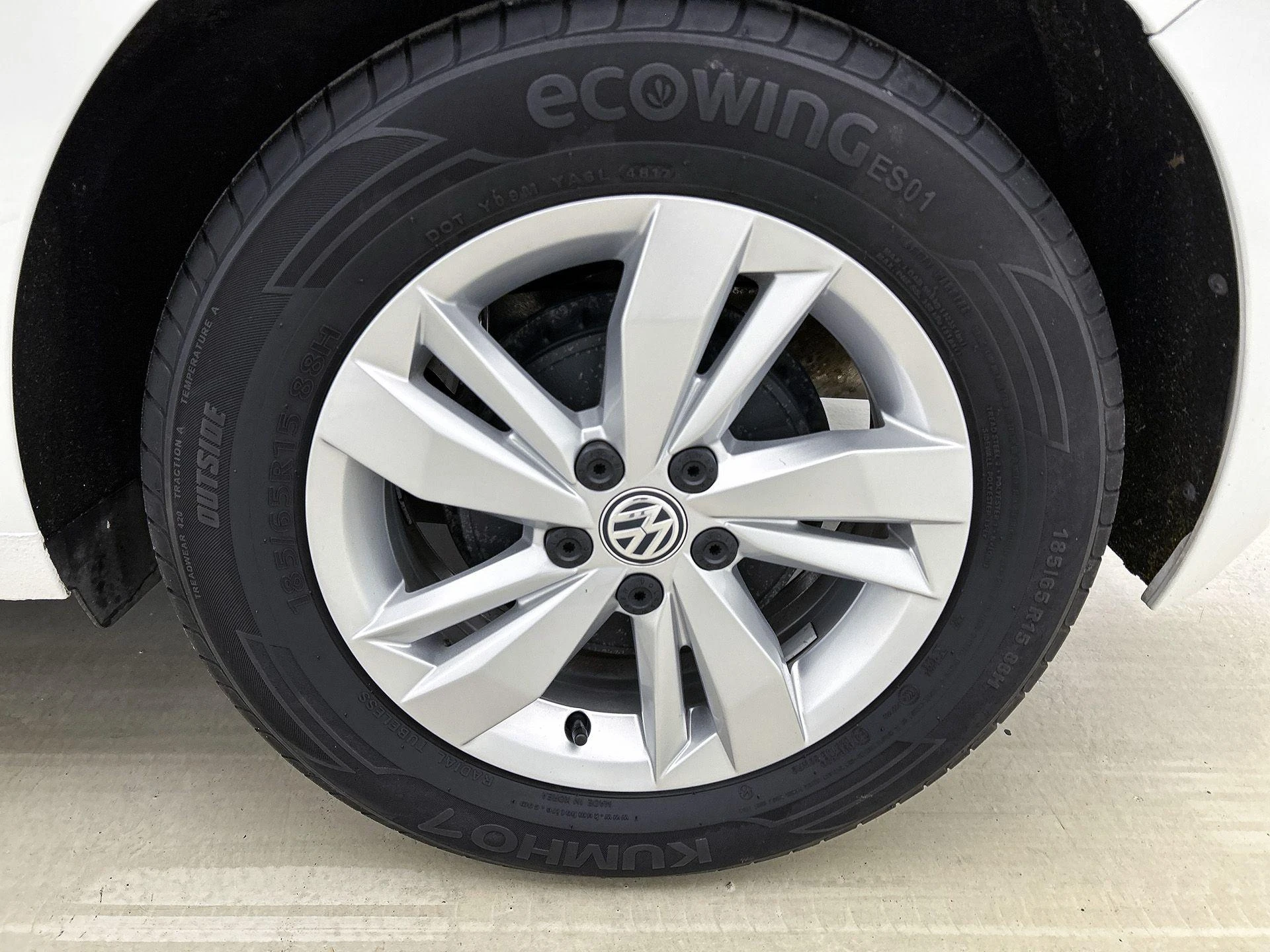 Volkswagen-Polo-image-32