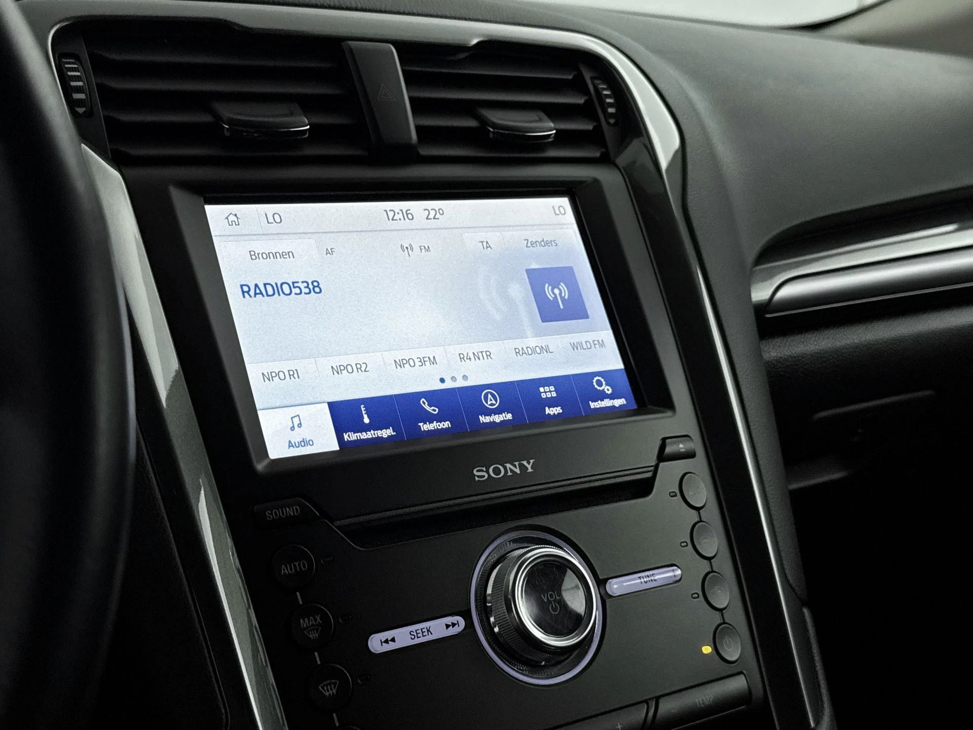 Ford-Mondeo-image-6