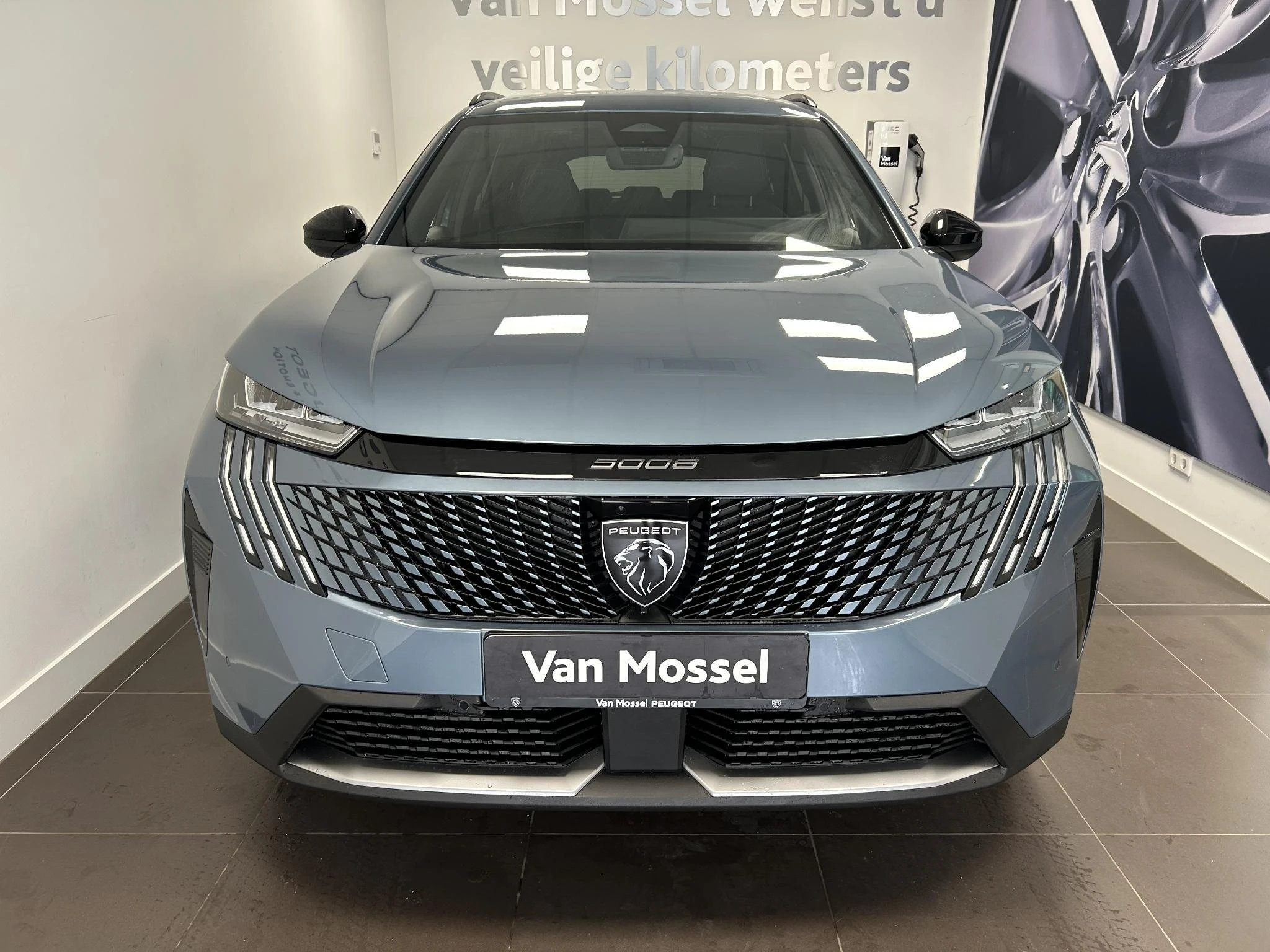Peugeot-5008-image-2