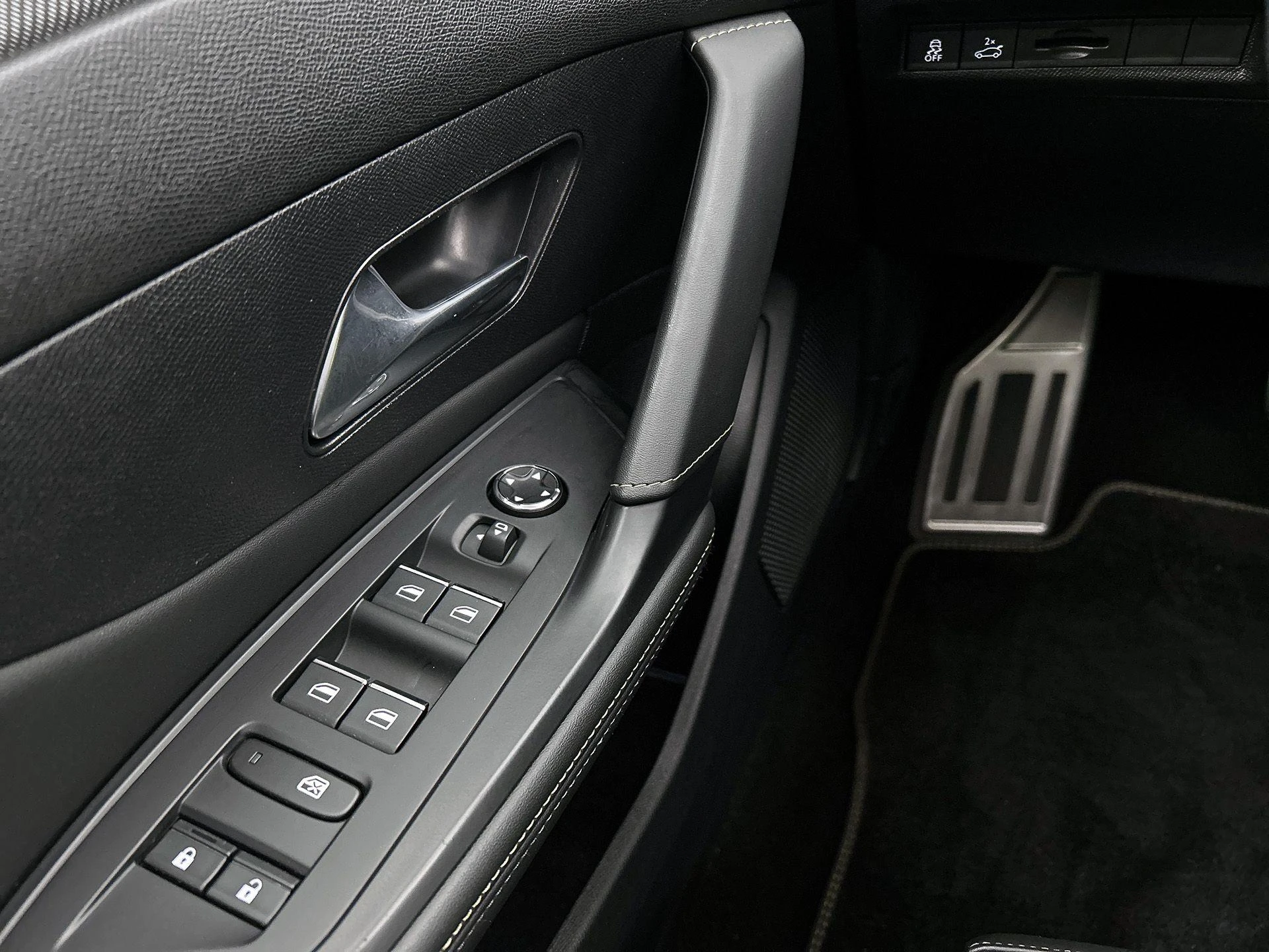 Peugeot-308-image-43