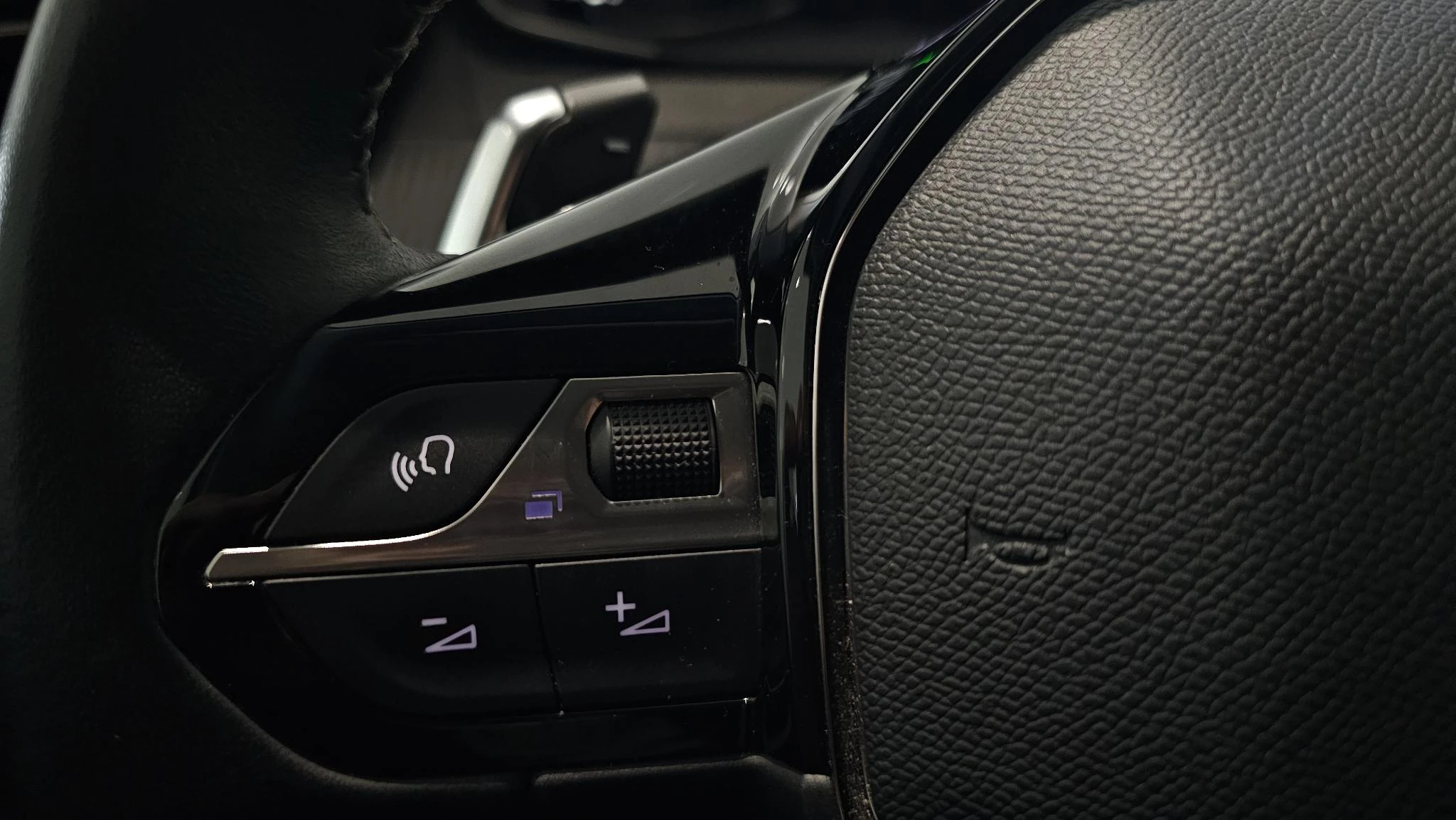 Peugeot-208-image-13