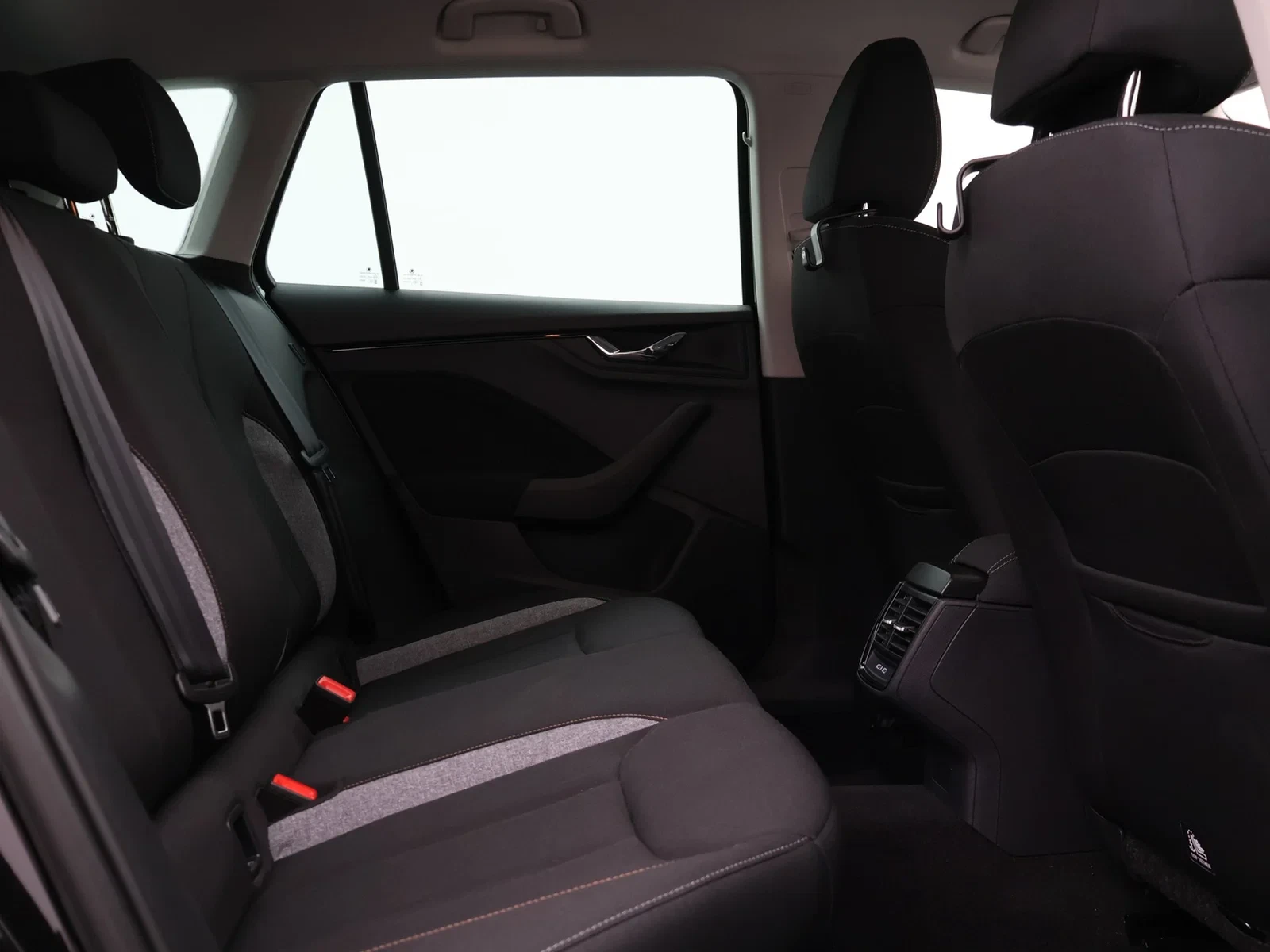 Škoda Kamiq Kamiq Family 1.0TSI 116PK *DEMO*CAMERA*VIRTUAL COCKPIT*PDC*ACC*APP-CONNECT*...*