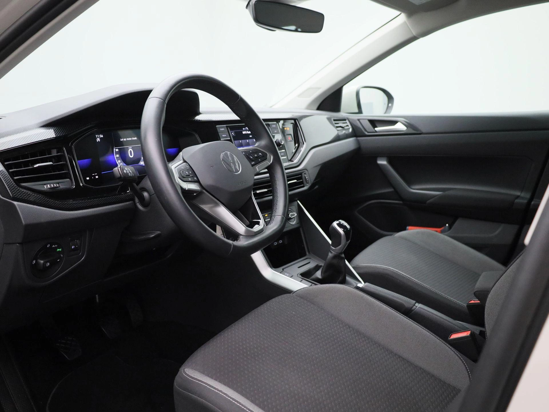 Volkswagen-Taigo-image-25