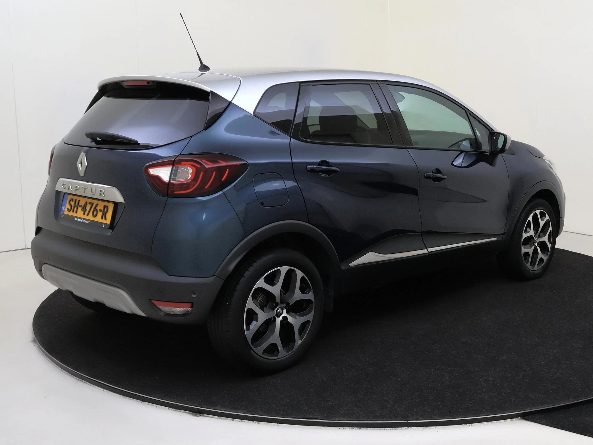 Renault-Captur-image-3
