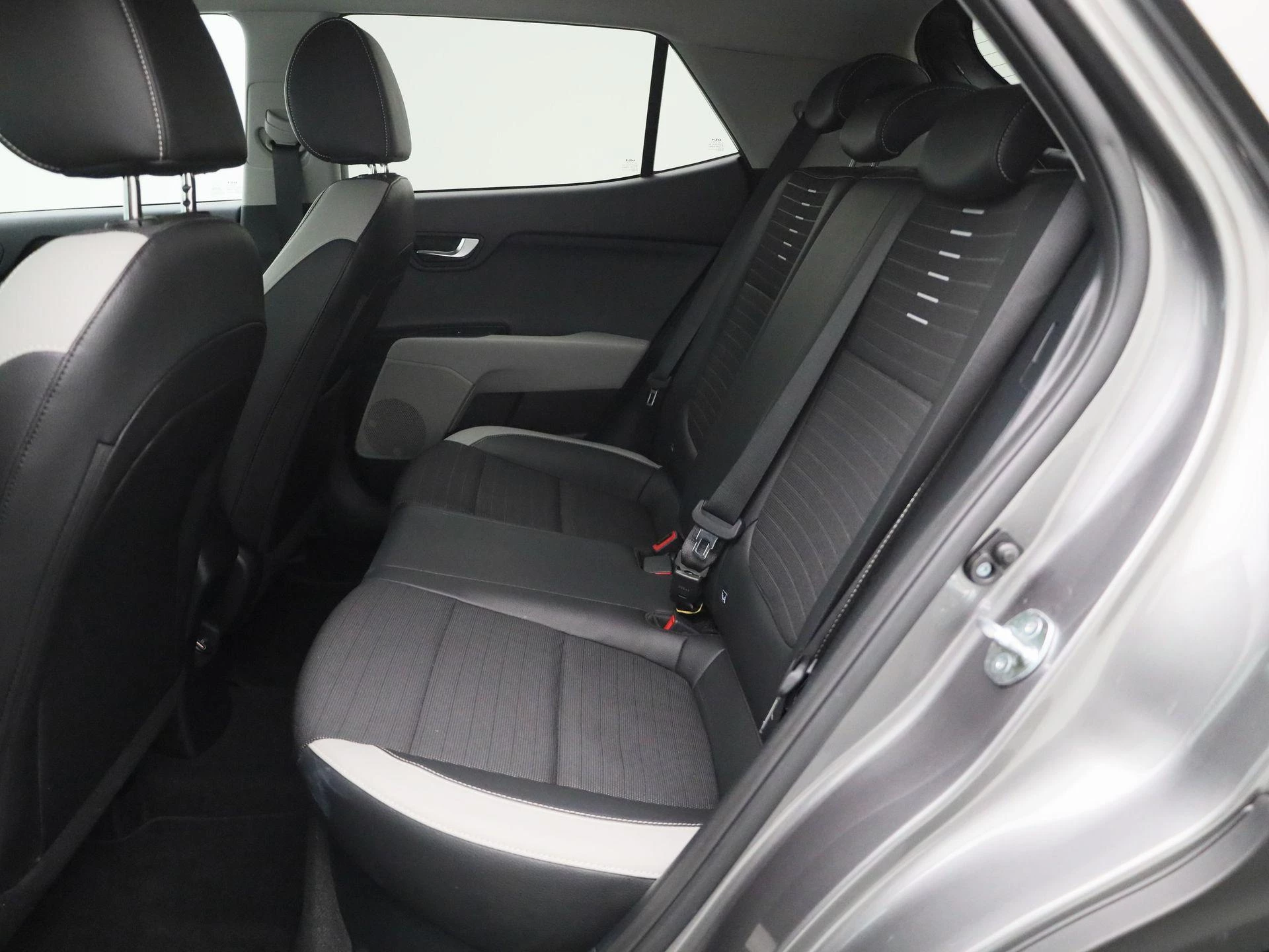 Kia-Stonic-image-11