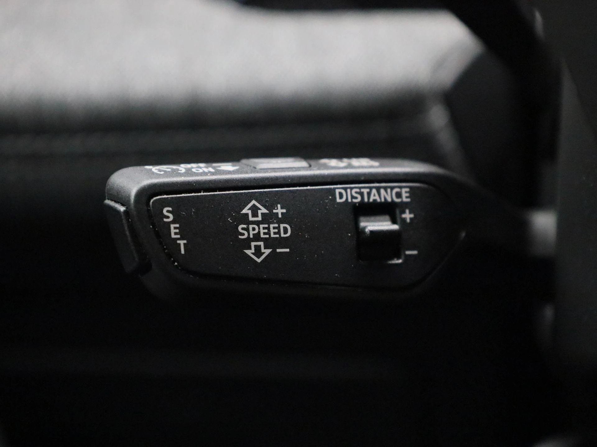 Audi-Q6 e-tron-image-35