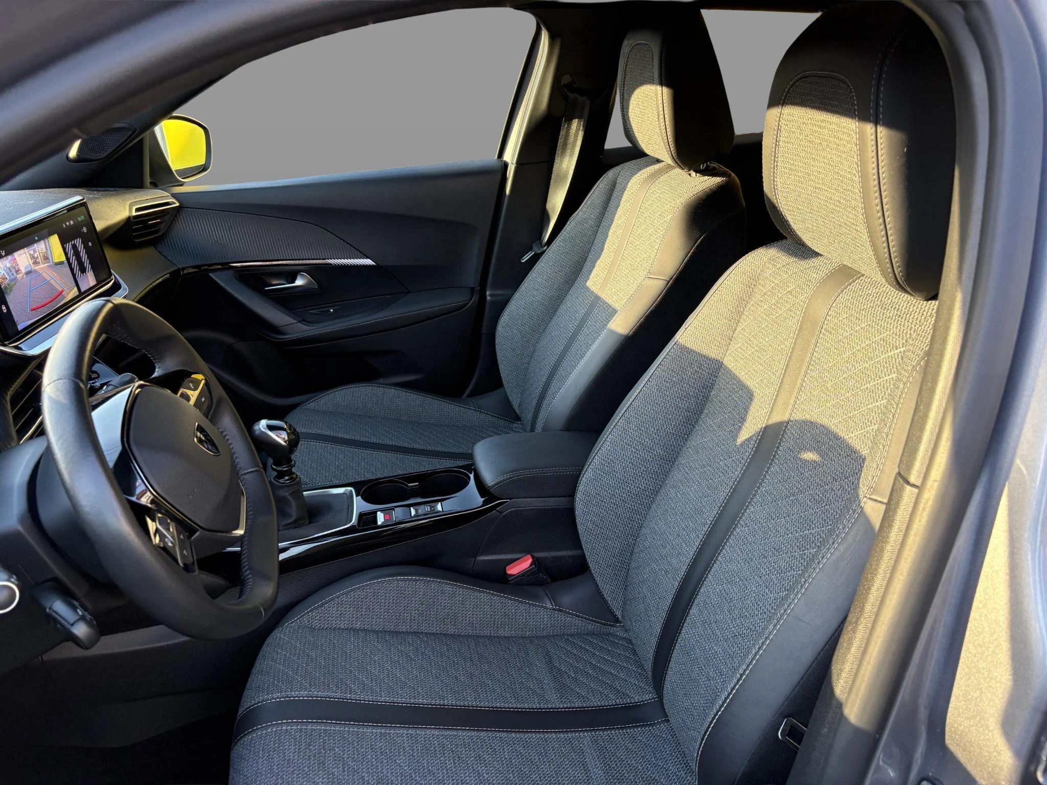 Peugeot-2008-image-13