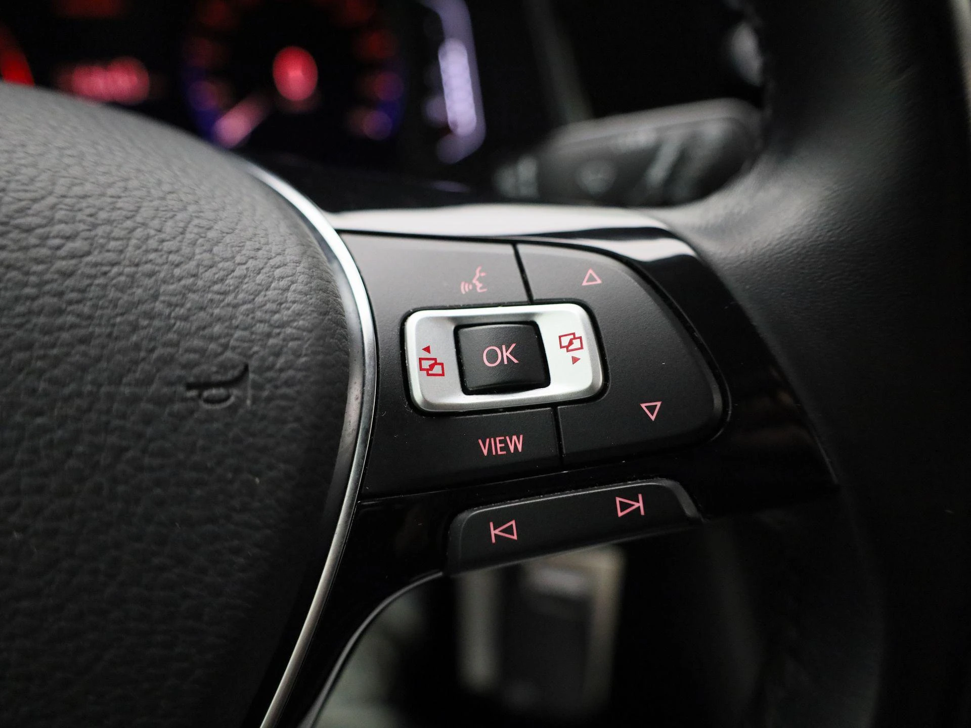 Volkswagen-Polo-image-18