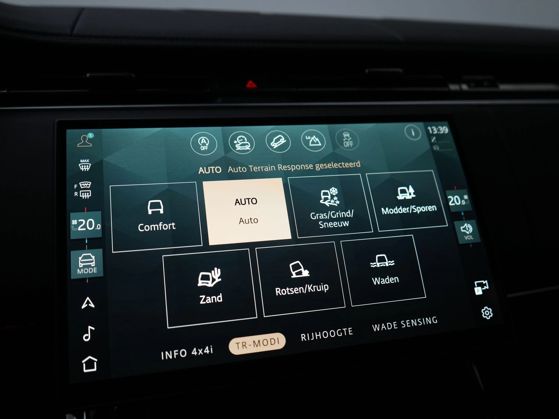 Land Rover-Range Rover Sport-image-35