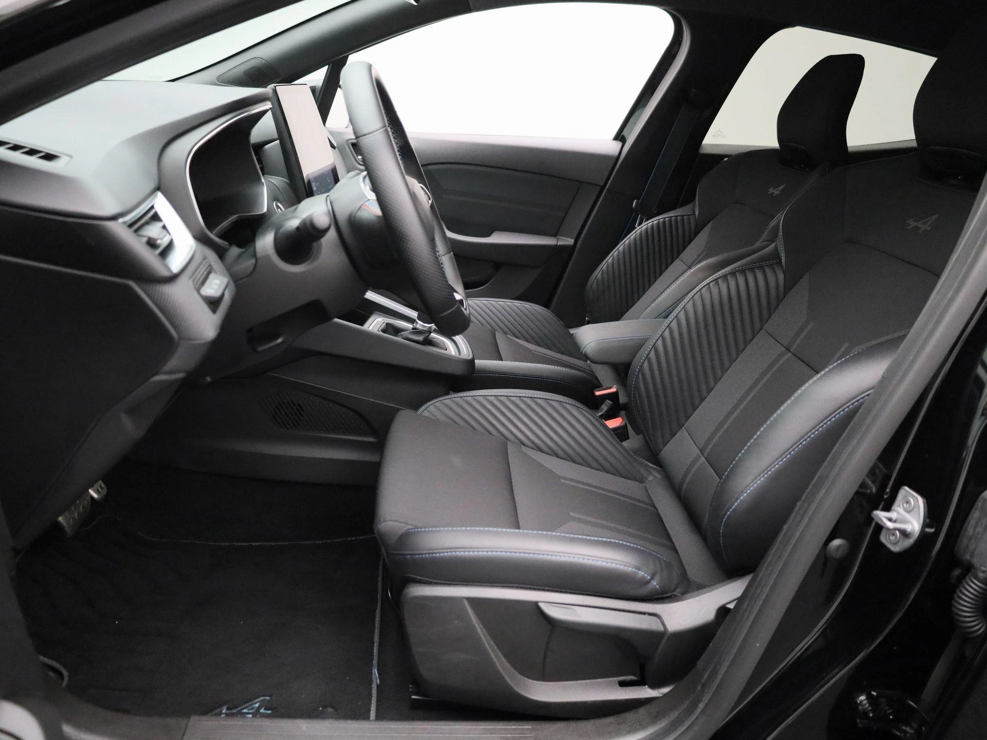 Renault-Clio-image-9