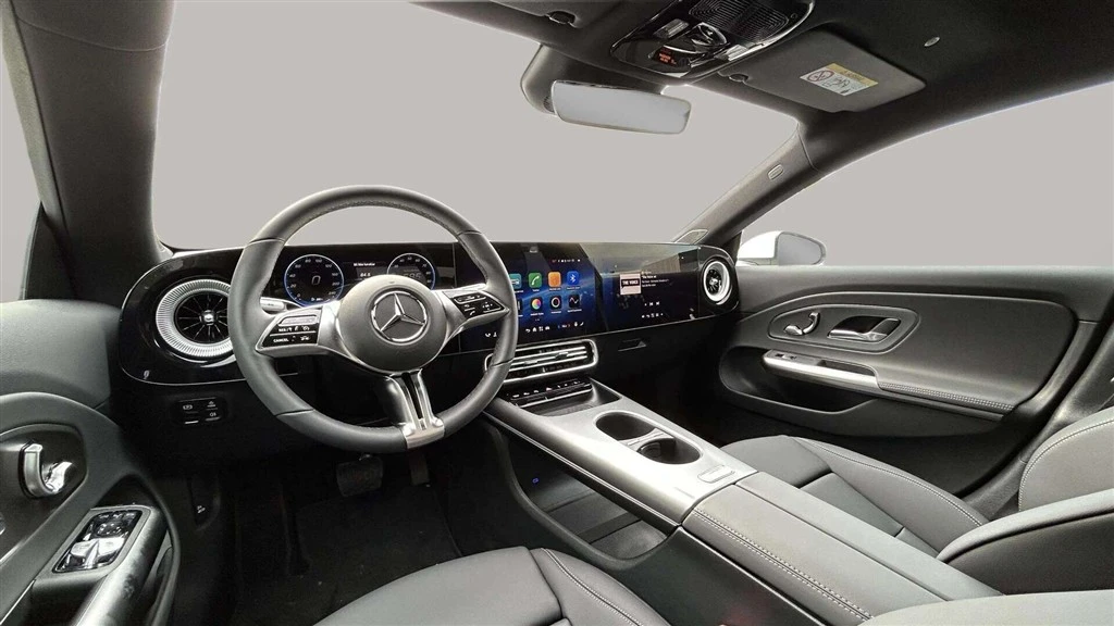 Mercedes-Benz-CLA-image-11
