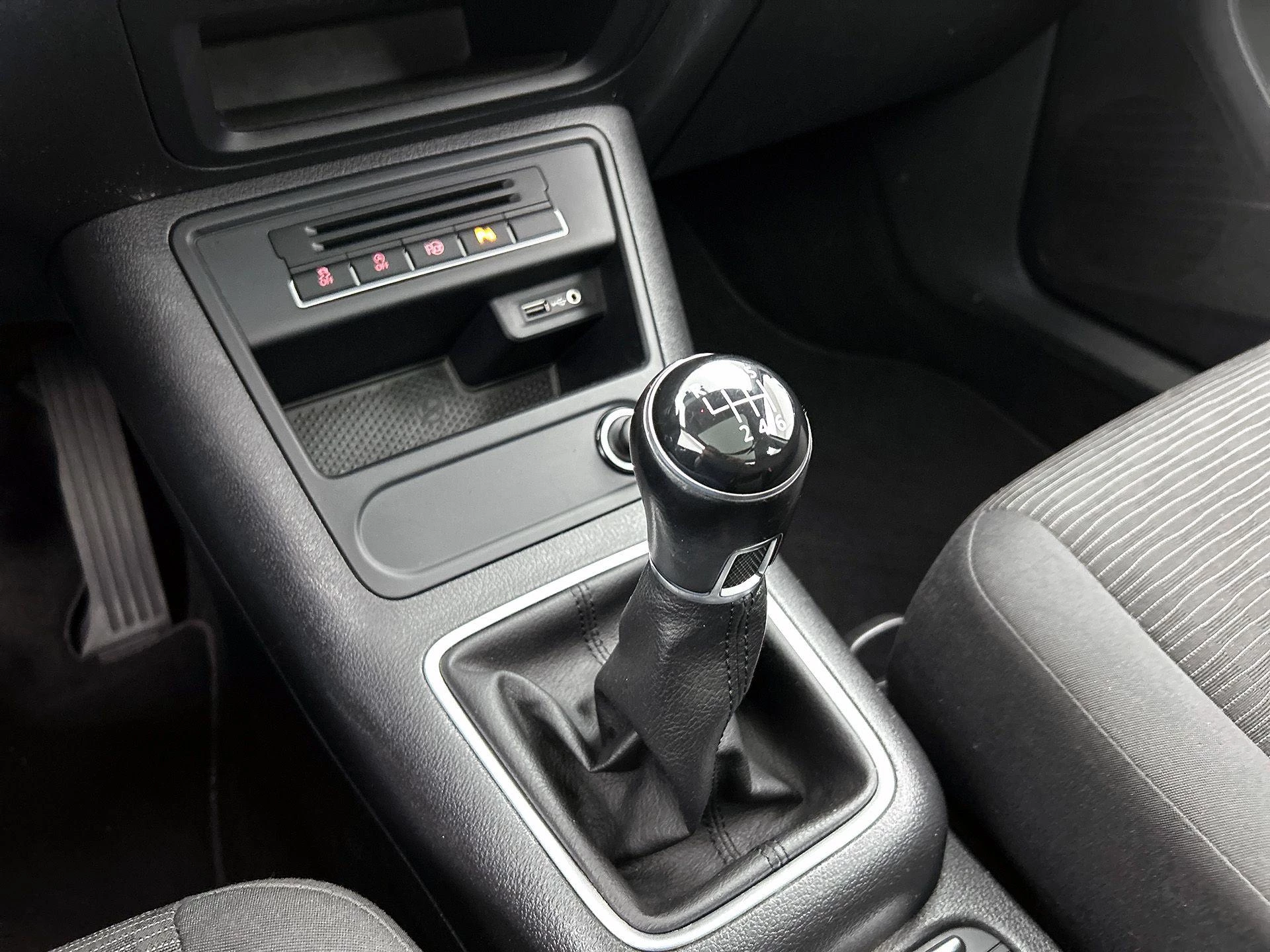 Volkswagen-Tiguan-image-27
