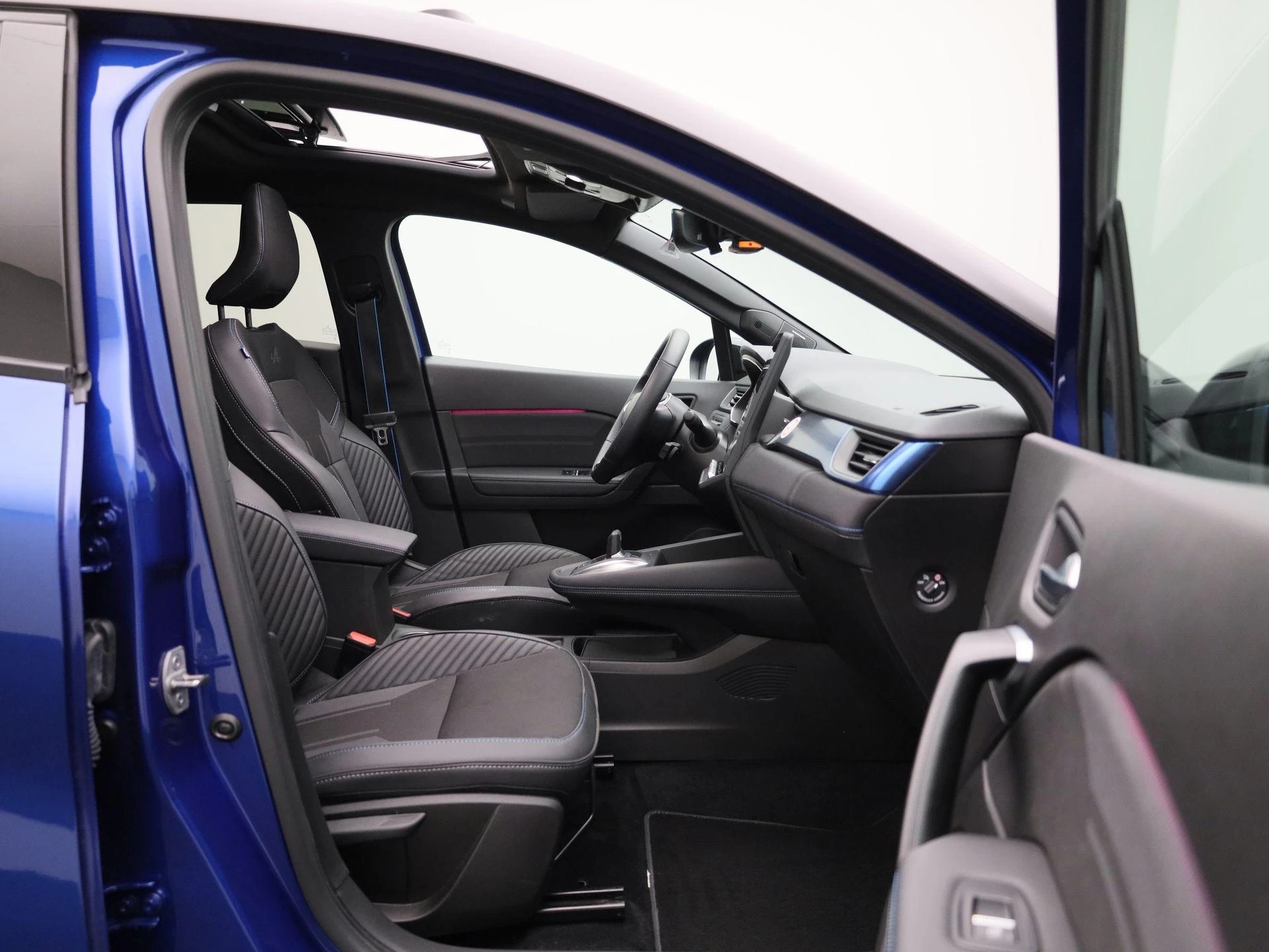 Renault-Captur-image-37