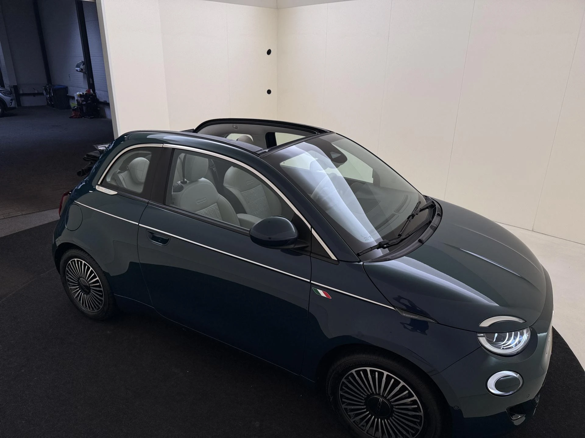 Fiat-500C-image-27