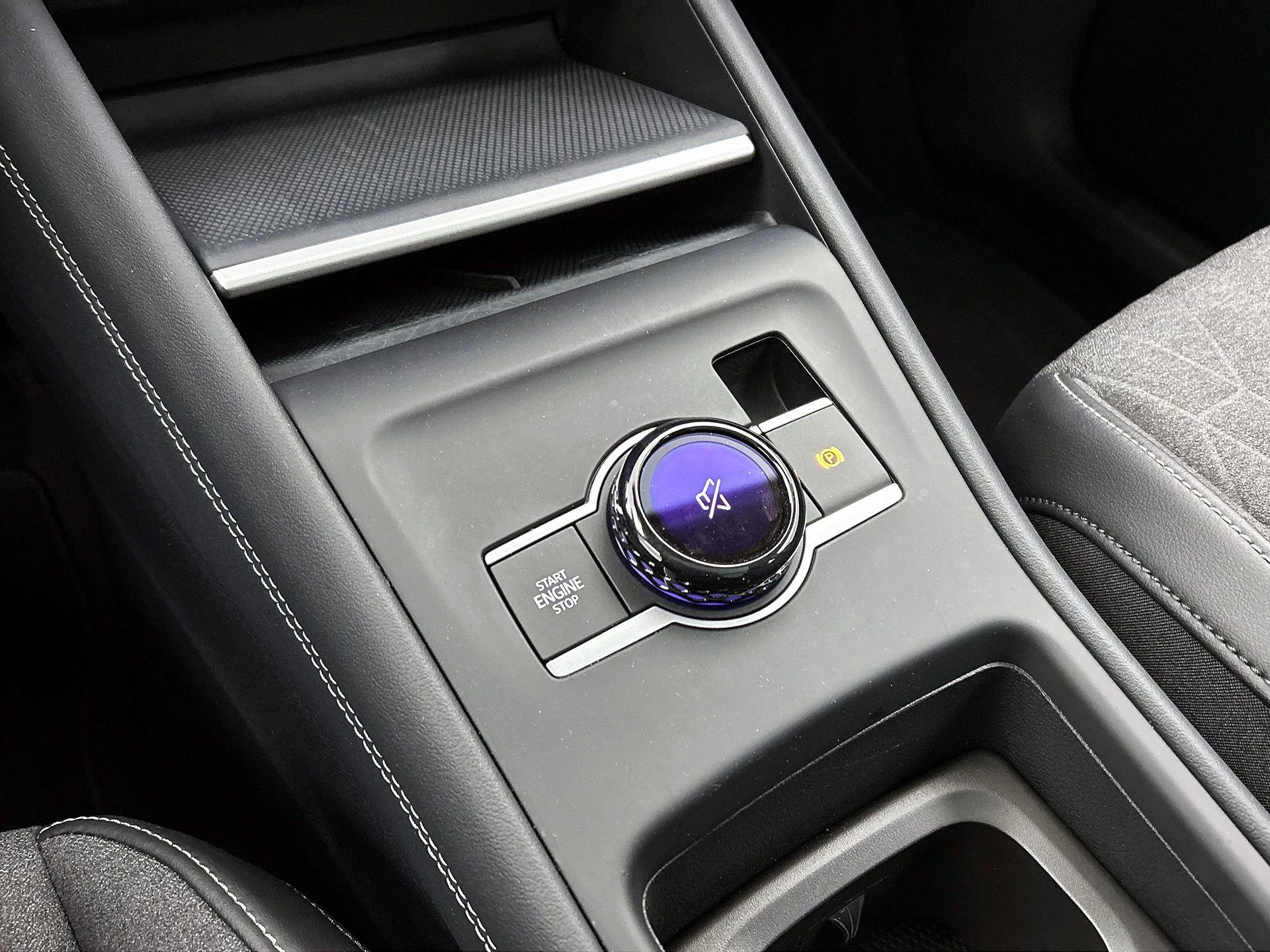 Volkswagen-Tiguan-image-37