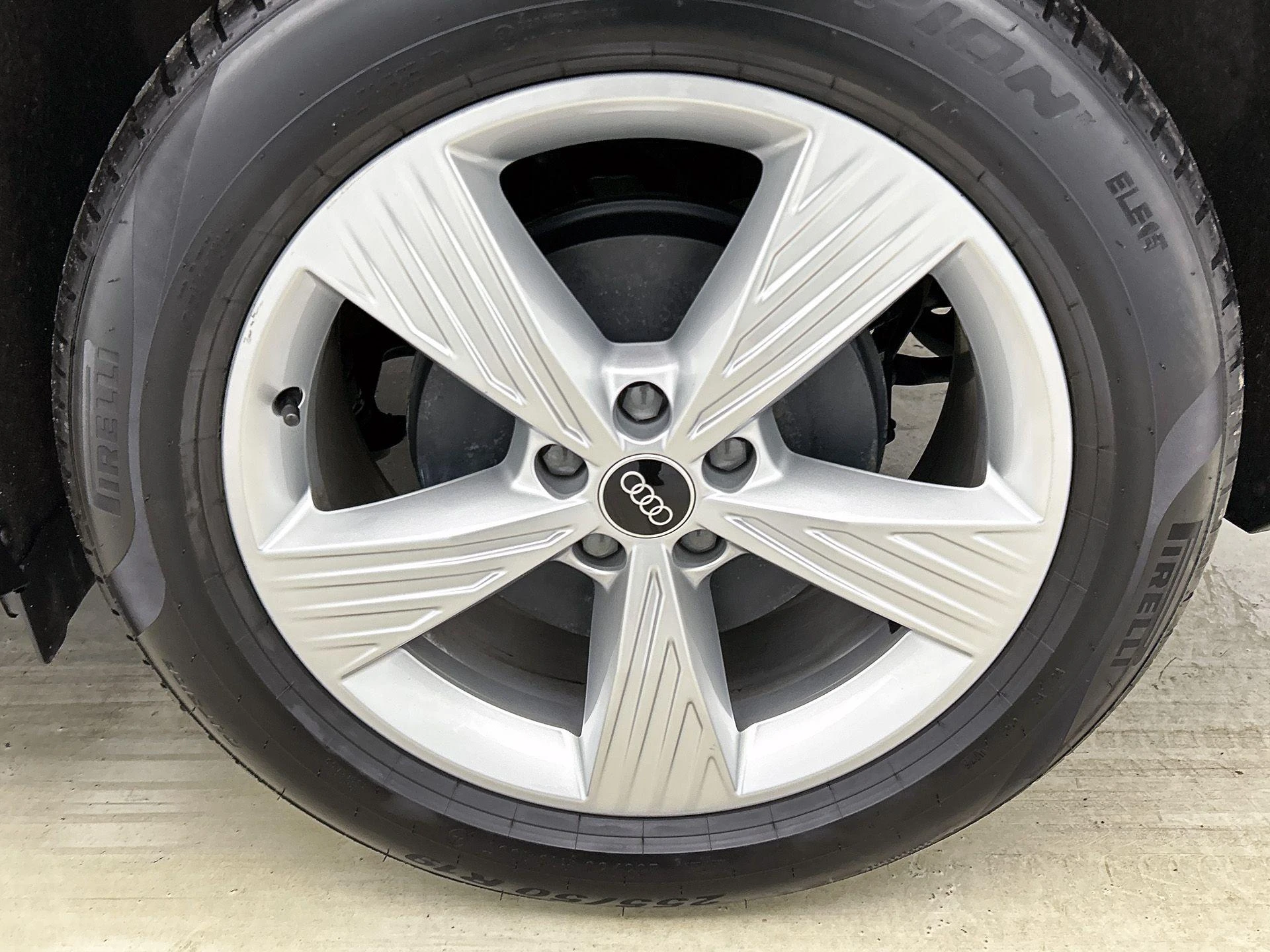 Audi-Q4 Sportback e-tron-image-33