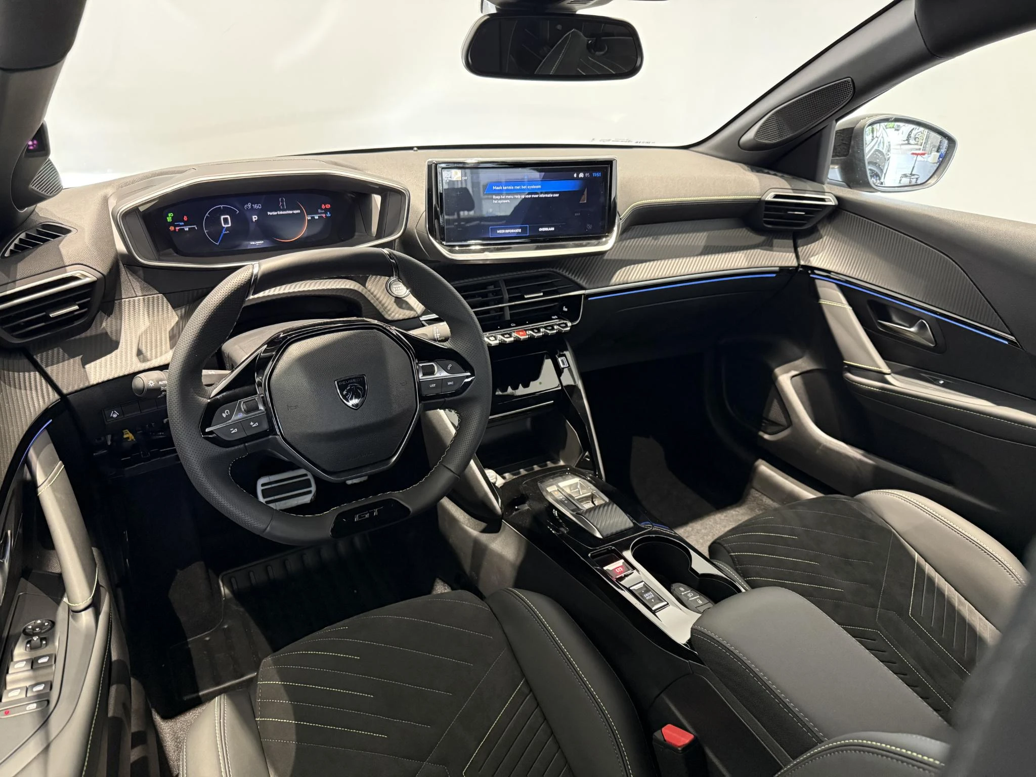 Peugeot-208-image-11