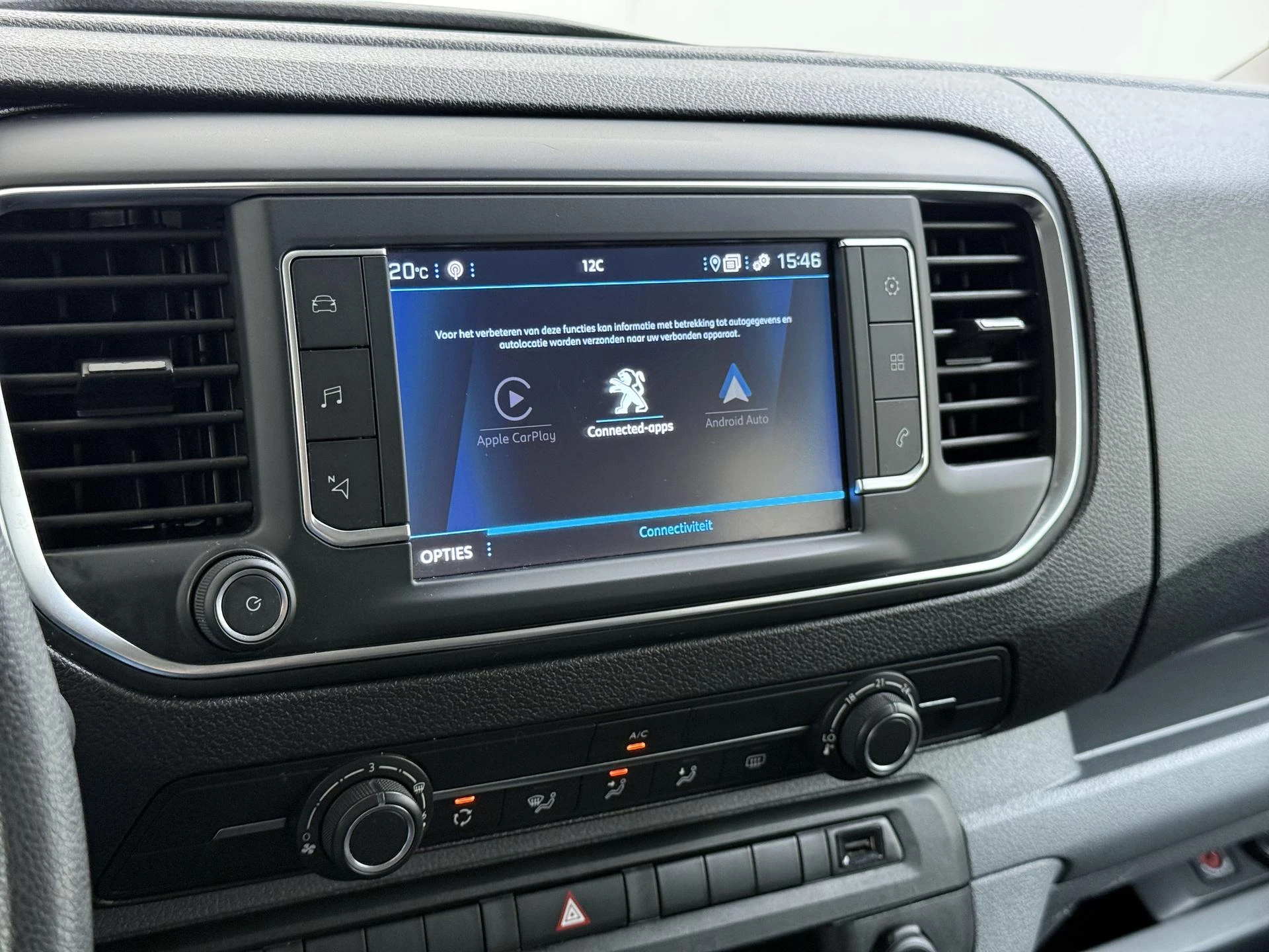 Peugeot-Expert-image-28
