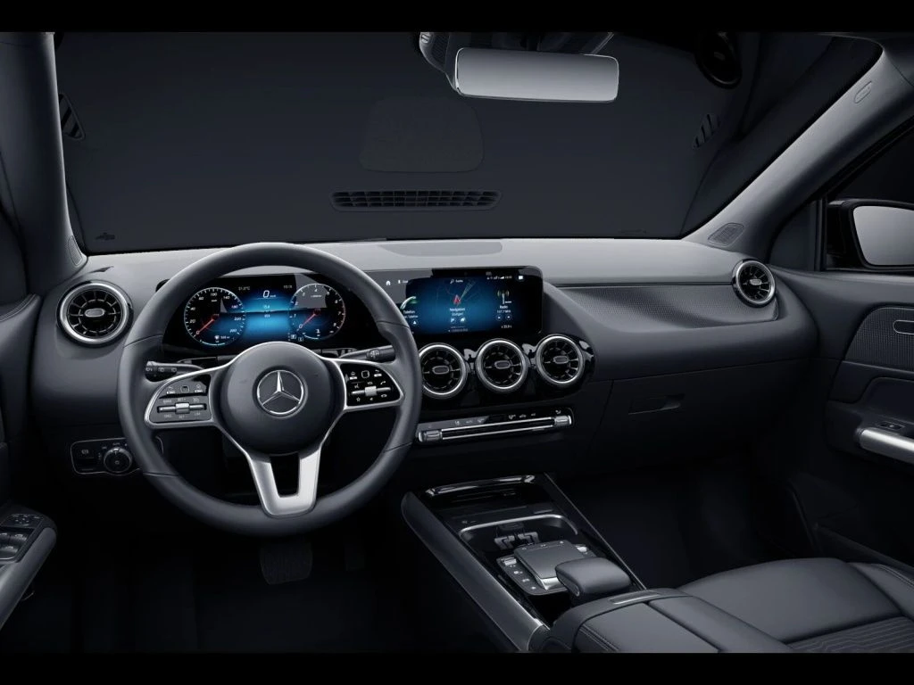 Mercedes-Benz-GLA 250-image-8