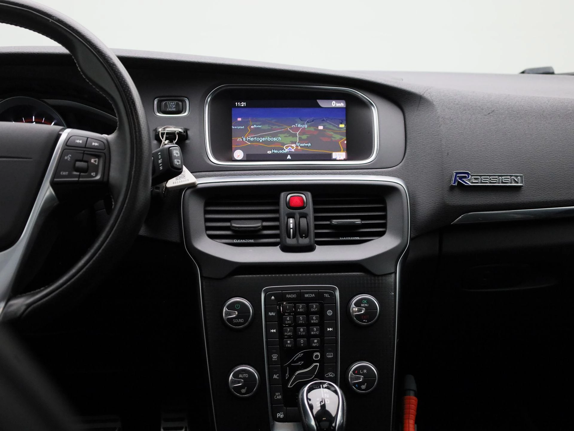 Volvo-V40-image-8