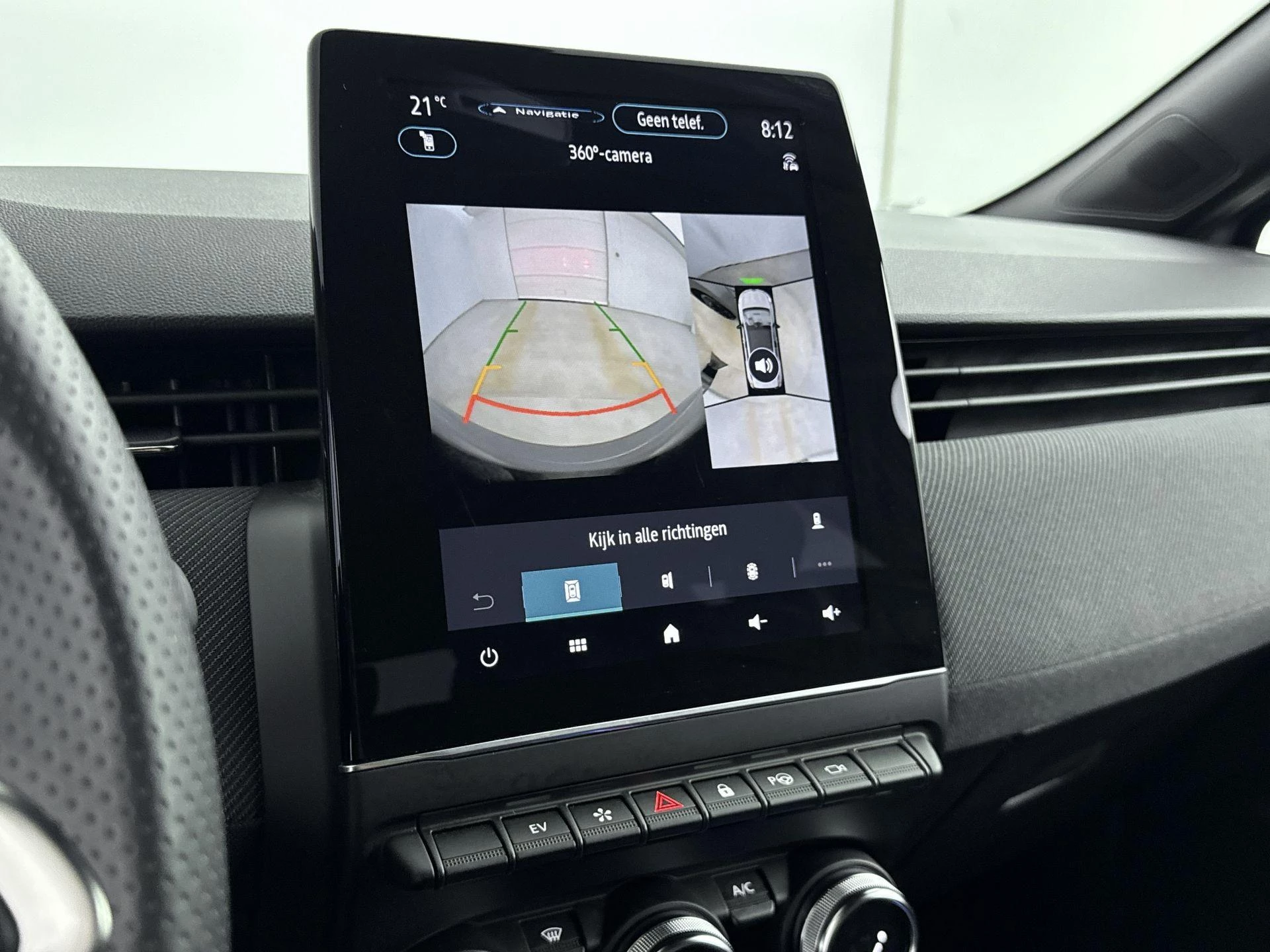 Renault-Clio-image-15