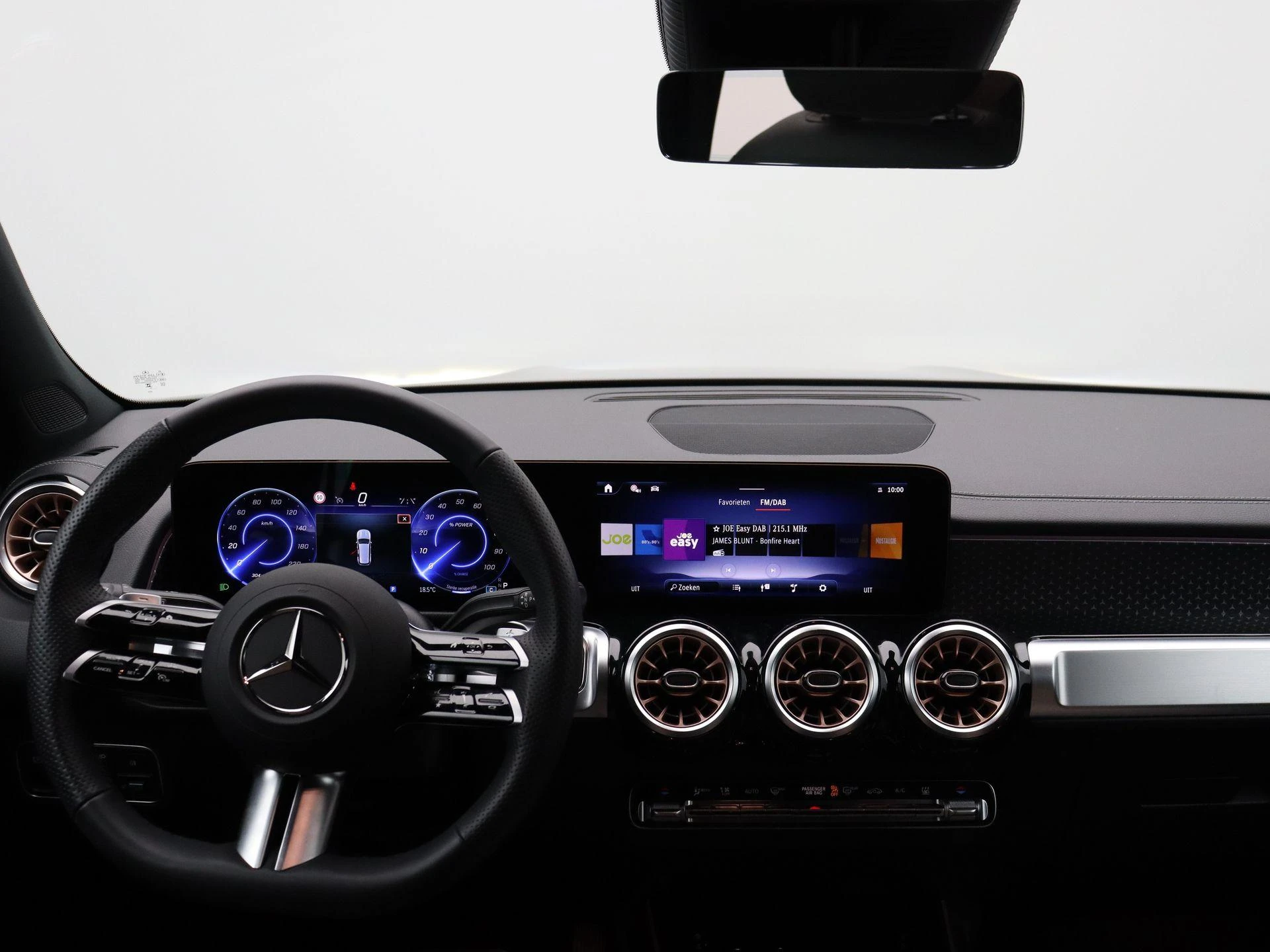 Mercedes-Benz EQB 250+ Luxury Line + ELECTRIC ART ADVANCED PLUS + CARPLAY +