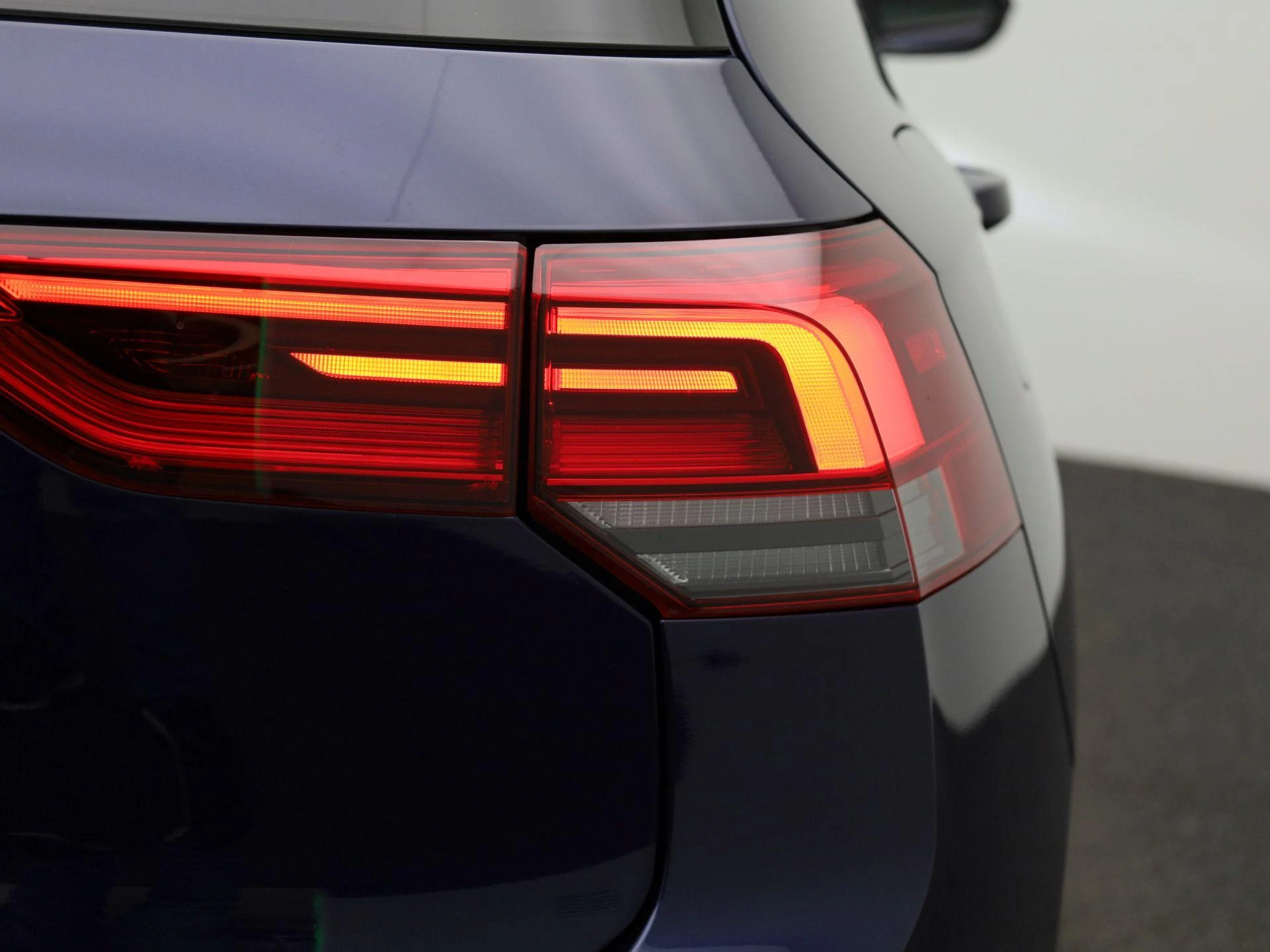 Volkswagen-Golf-image-36