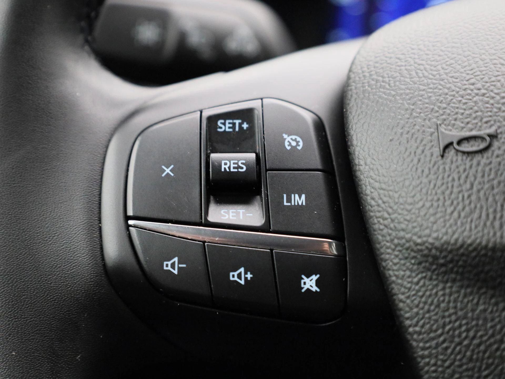 Ford Kuga 2.5i PHEV Aut. 165kW Titanium