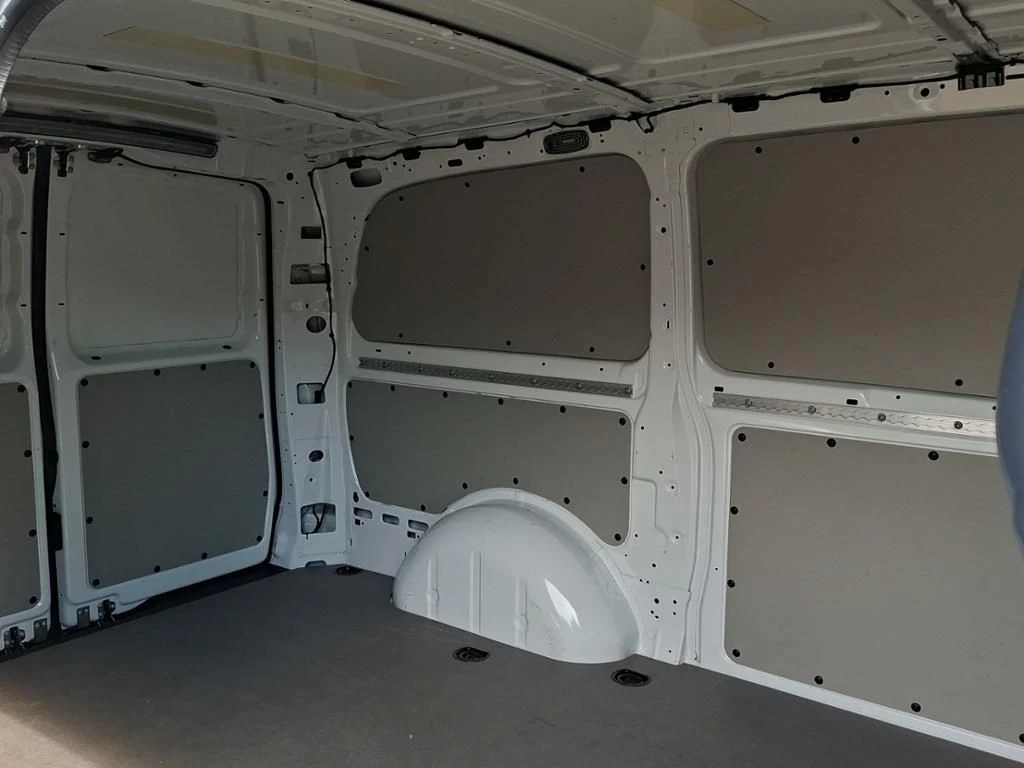 Mercedes-Benz-Vito 116-image-18
