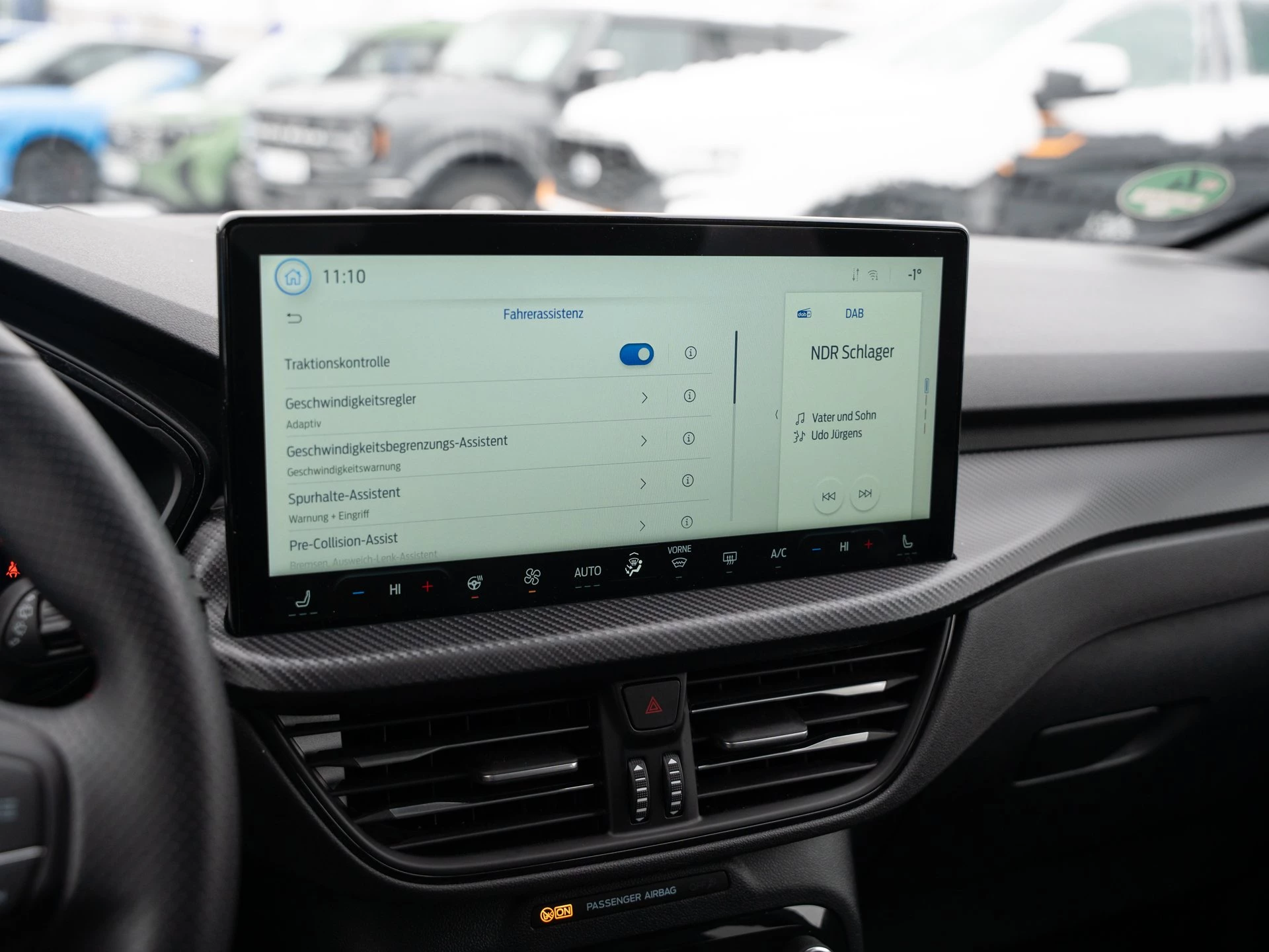 Ford Kuga ST-Line X Aut.*PANO*AHK*360GRAD*LED-MATRIX*NAVI*GRA*WINTER-PKT..