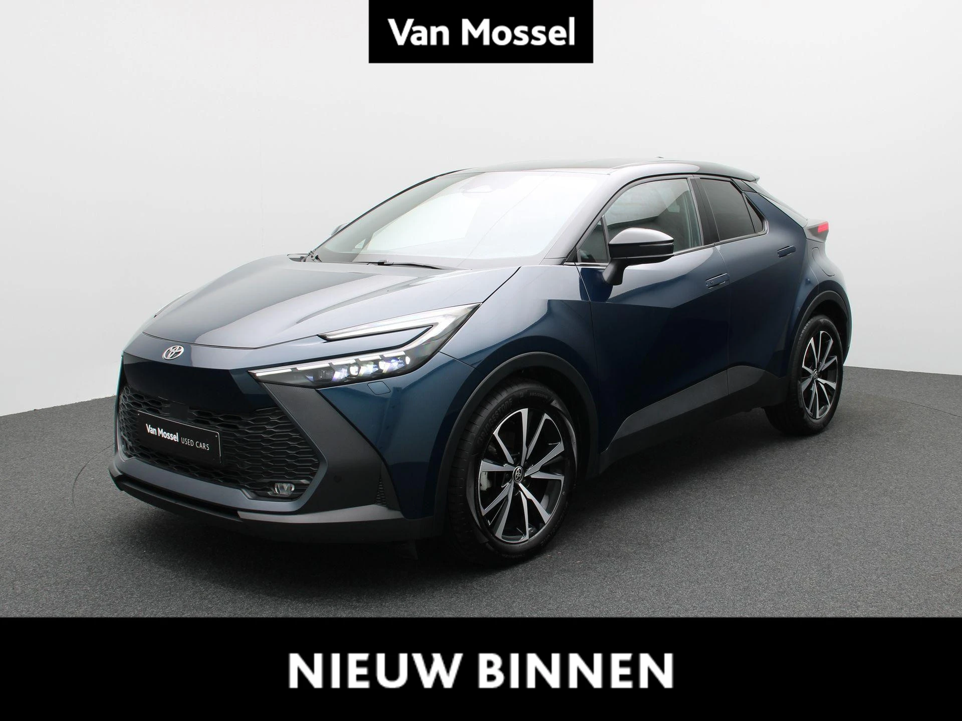 Toyota-C-HR-image-0