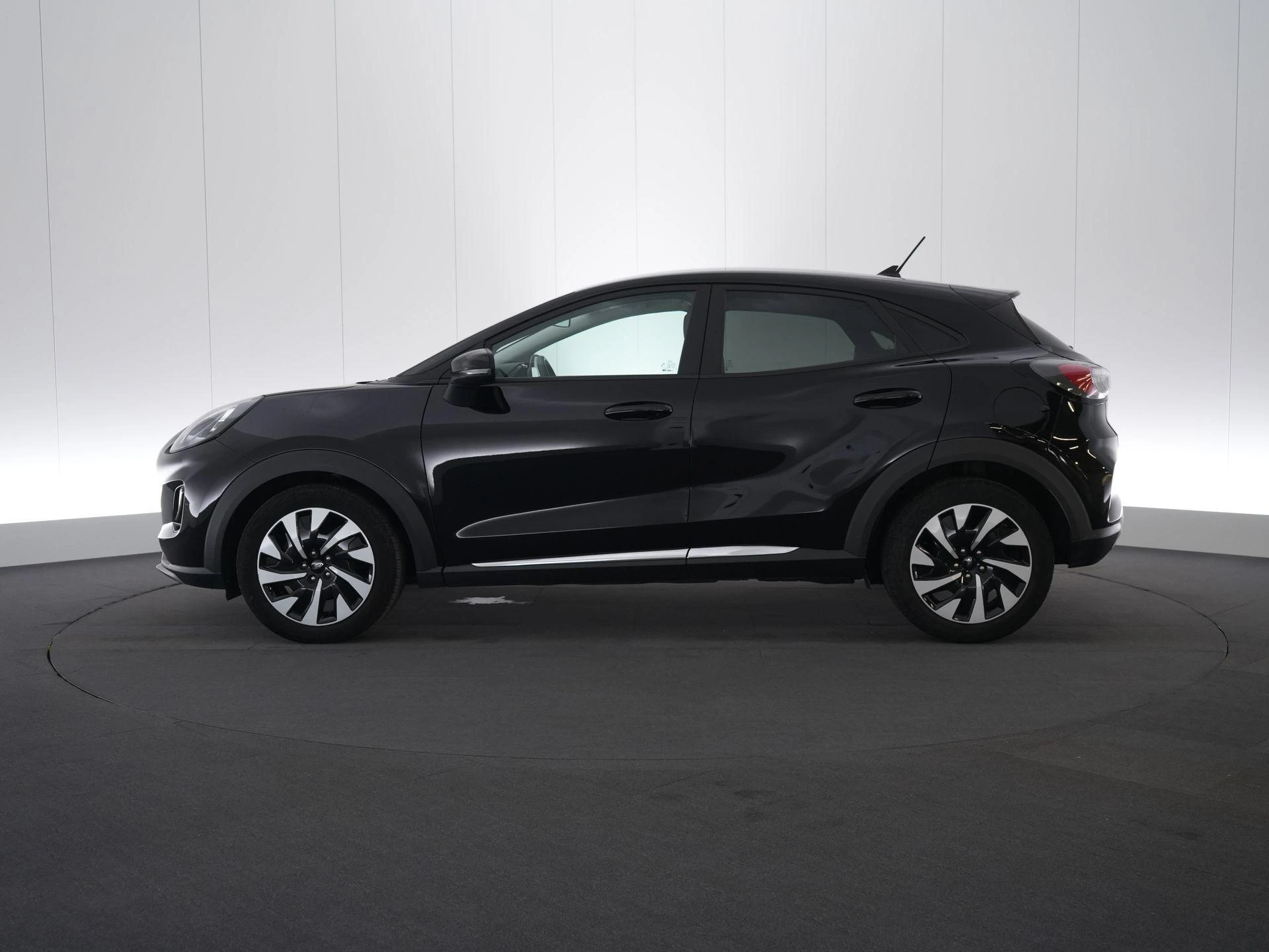 Ford Puma 1.0i Ecoboost mHEV 92kW Titanium