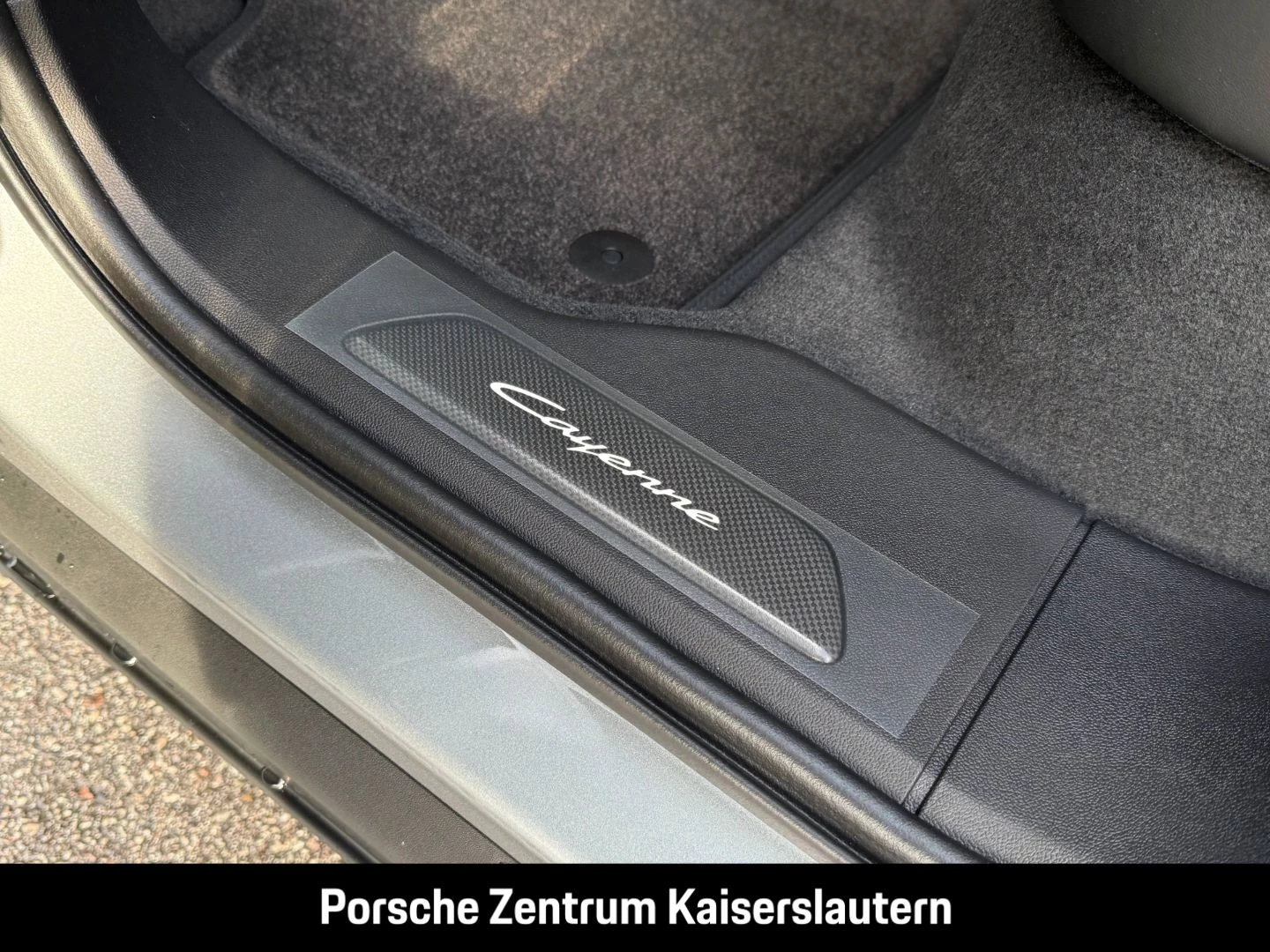 Porsche-Cayenne-image-28