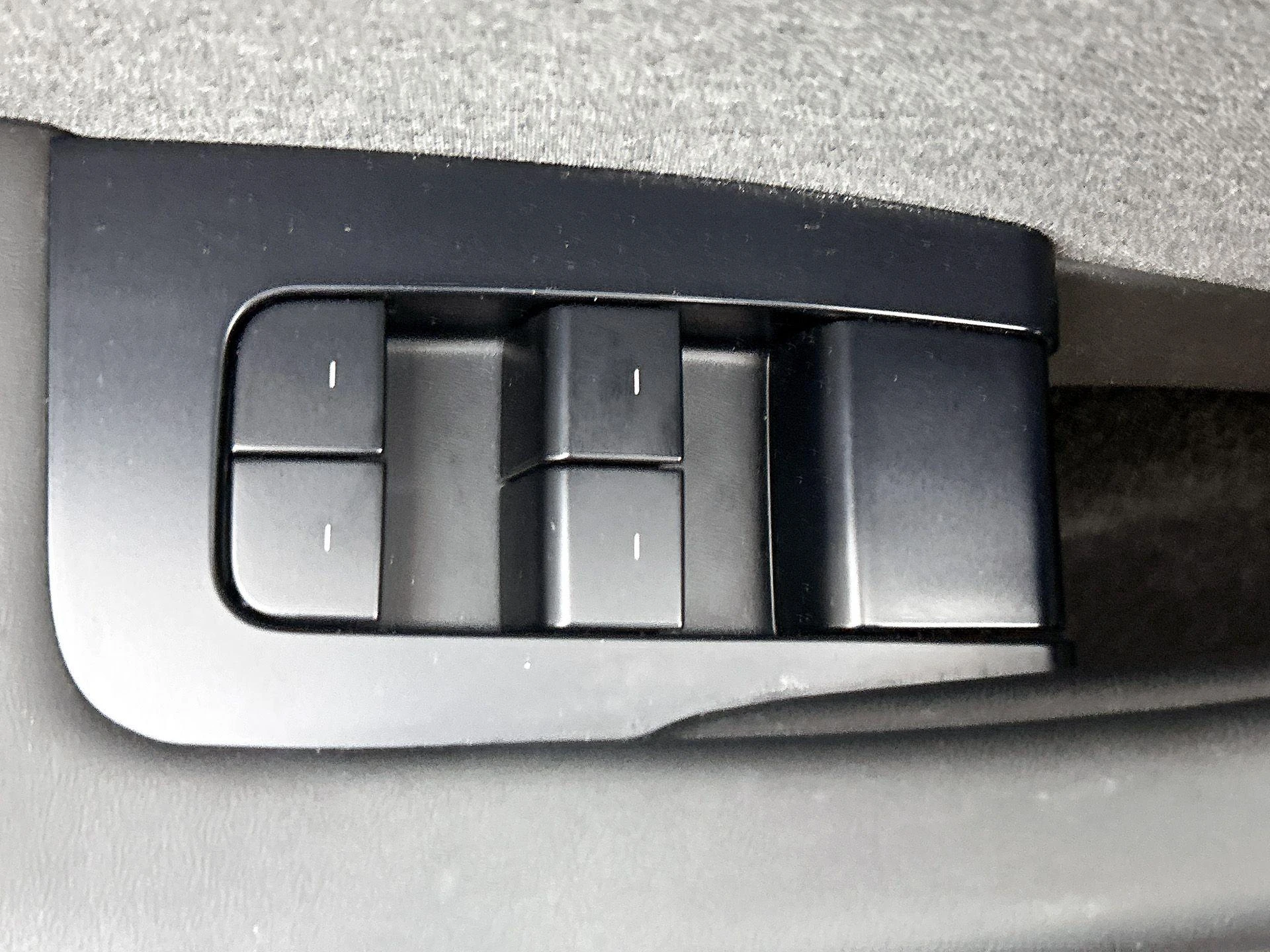 Tesla-Model 3-image-33