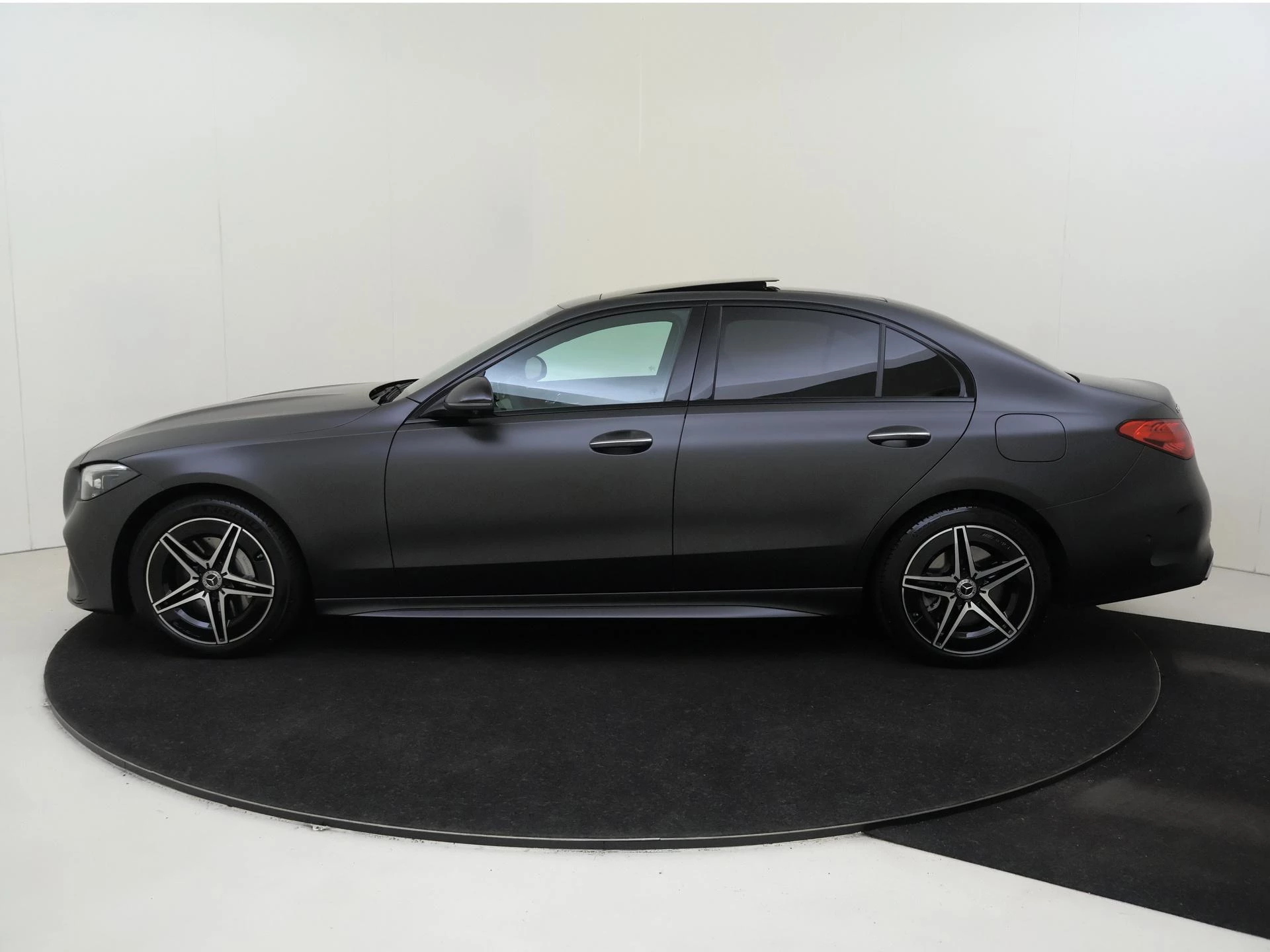 Mercedes-Benz C-Klasse 400 e 4MATIC AMG Line
