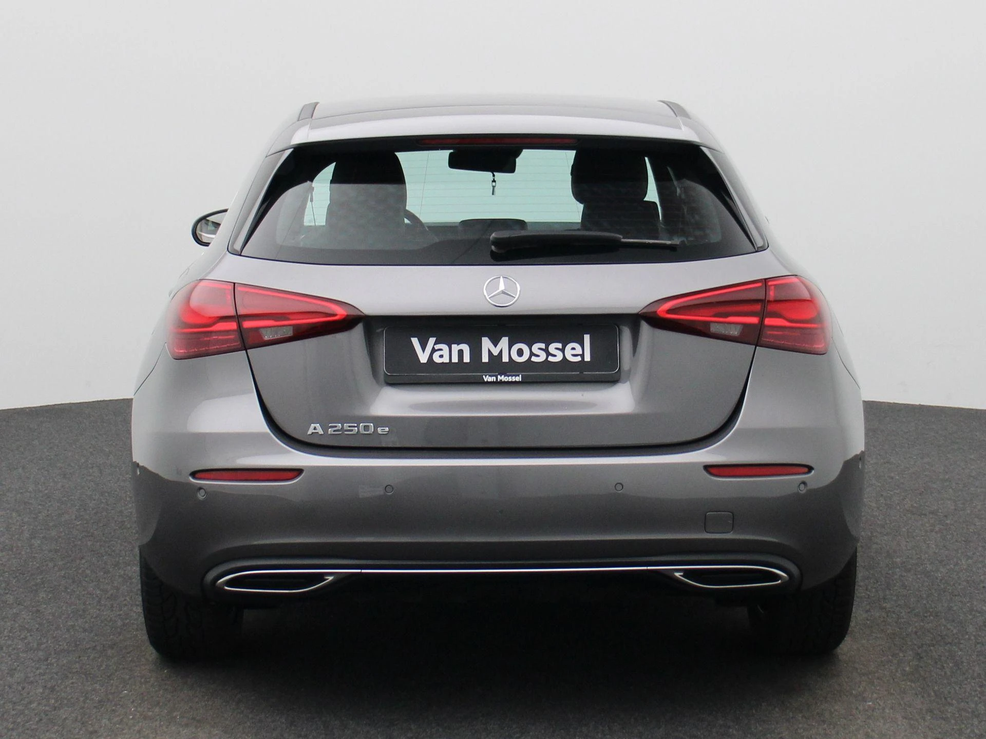 Mercedes-Benz-A-Klasse-image-4